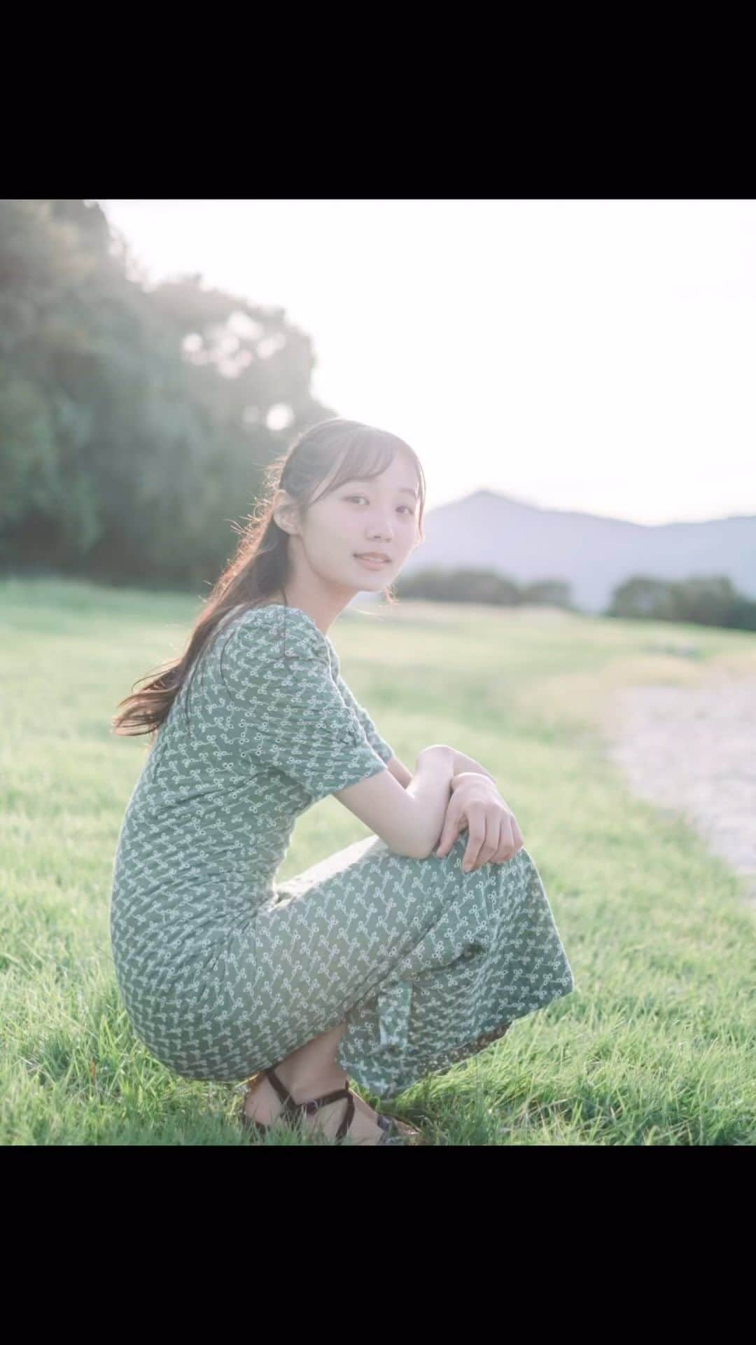 Masaのインスタグラム：「.  iPhone  Fujifilm X-Pro2 XF16-55F2.8  とにかく虫が嫌い（笑） 最後のかわいい動きまで是非😌  撮影日：2023年9月23日  #portrait #ポートレート #fujifilm #xpro2 #xf35mmf14 #日本＃リール #reel #filmisnotdead #滋賀 #shiga」