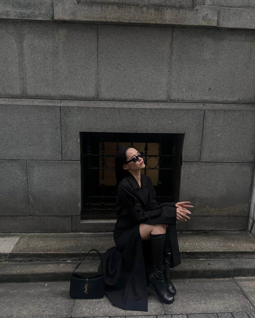 関本香里さんのインスタグラム写真 - (関本香里Instagram)「🕶️🖤🩶 ㅤㅤㅤ #fashion #coordinate #onepiece  #dress #ファッション #コーデ  #kaori_clothes」10月16日 19時09分 - kaori_sekimoto_