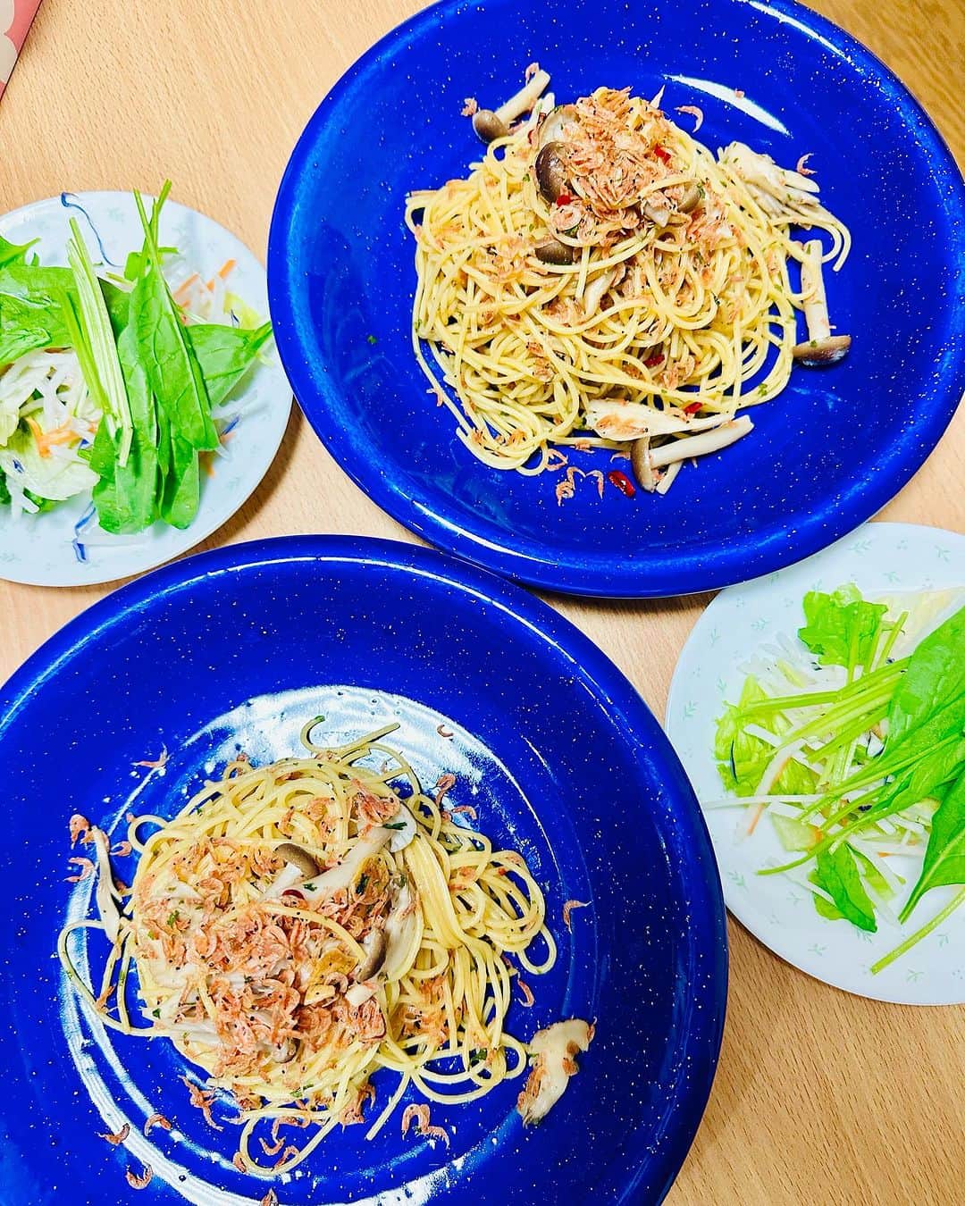 黒田絢子さんのインスタグラム写真 - (黒田絢子Instagram)「久しぶりに🍽️ 最近土曜日の朝ごはんに力を入れてるみたい❤️笑 土曜くらいはちゃんとパン食べたい🍞🥐 ってなるみたい…笑笑 それ以外は平日のザザッと料理ww  #おうちごはん #料理 #japanesefood #food #instafood #cooking #手料理 #foodstagram #クッキング #instagood #lunch #yummy #dinner #アヤsキッチン」10月16日 19時02分 - ayakokuroda_official