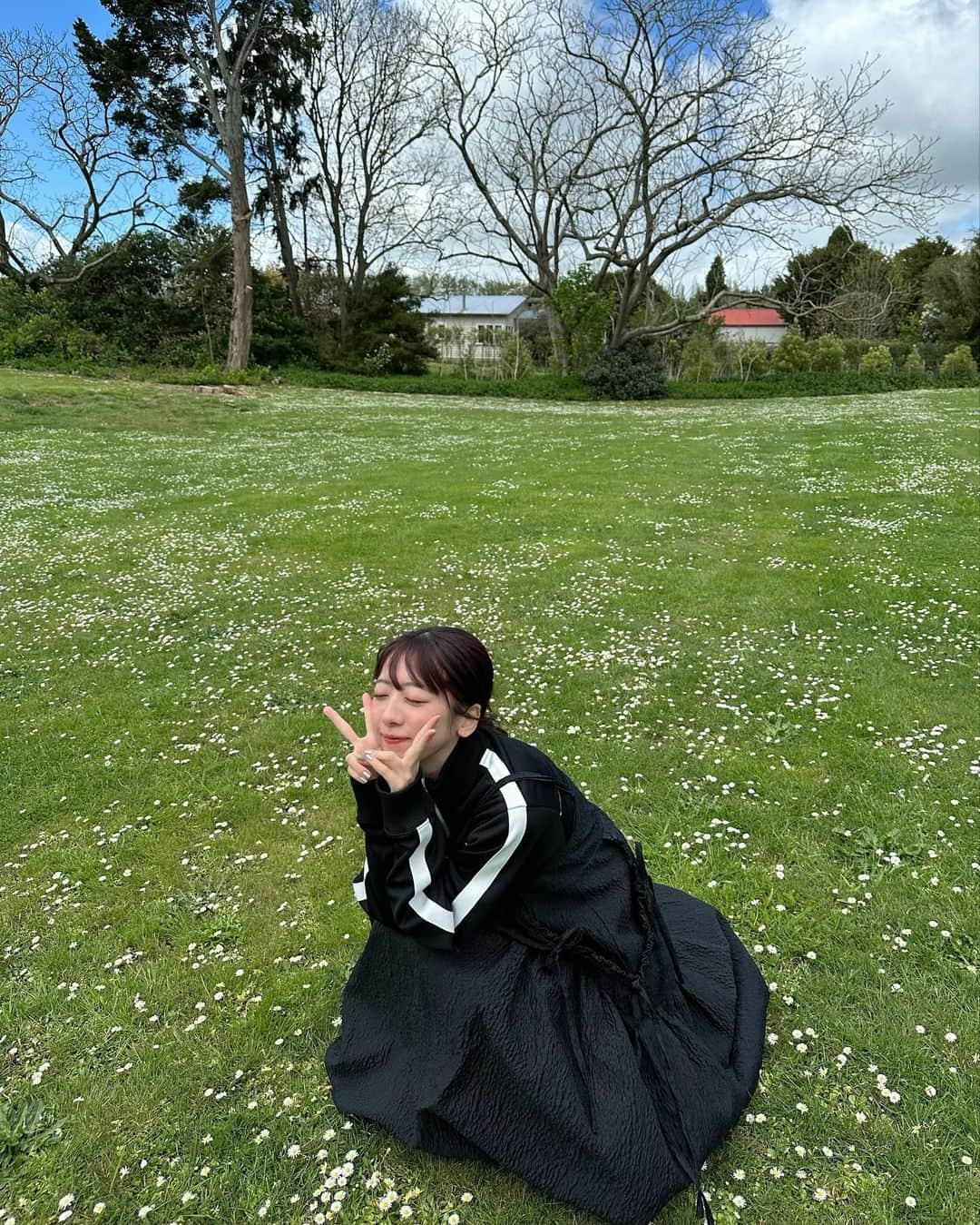 真山りかさんのインスタグラム写真 - (真山りかInstagram)「. ⁡ Always keep smiling ☺️ ⁡ #NZ #まやまにあ ⁡ .」10月16日 19時03分 - ma_yama_official