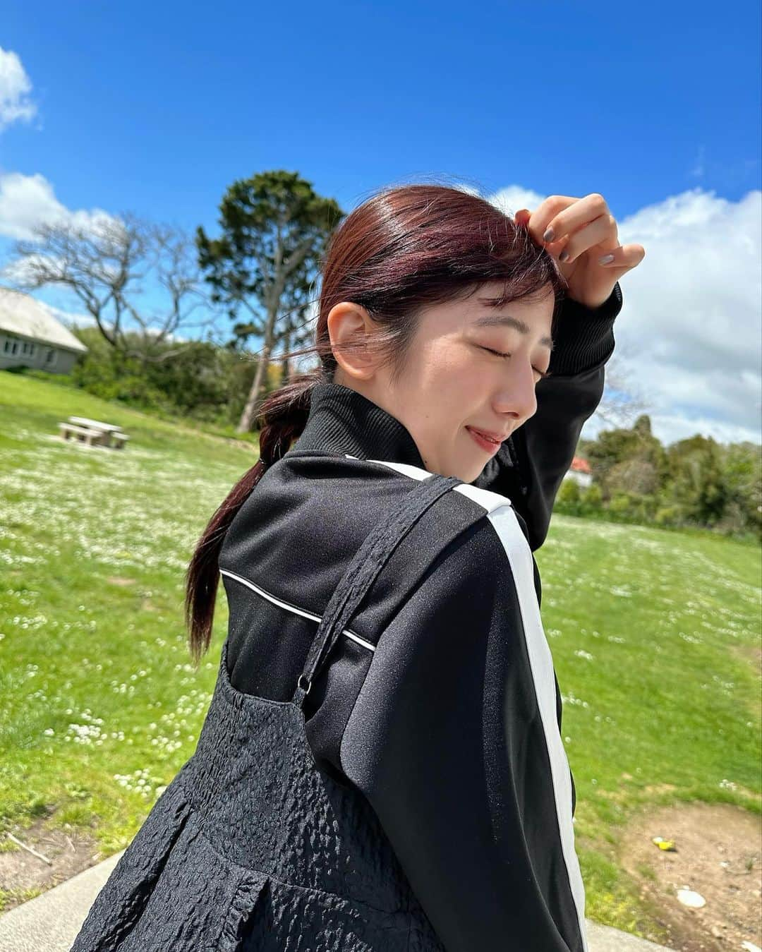 真山りかさんのインスタグラム写真 - (真山りかInstagram)「. ⁡ Always keep smiling ☺️ ⁡ #NZ #まやまにあ ⁡ .」10月16日 19時03分 - ma_yama_official