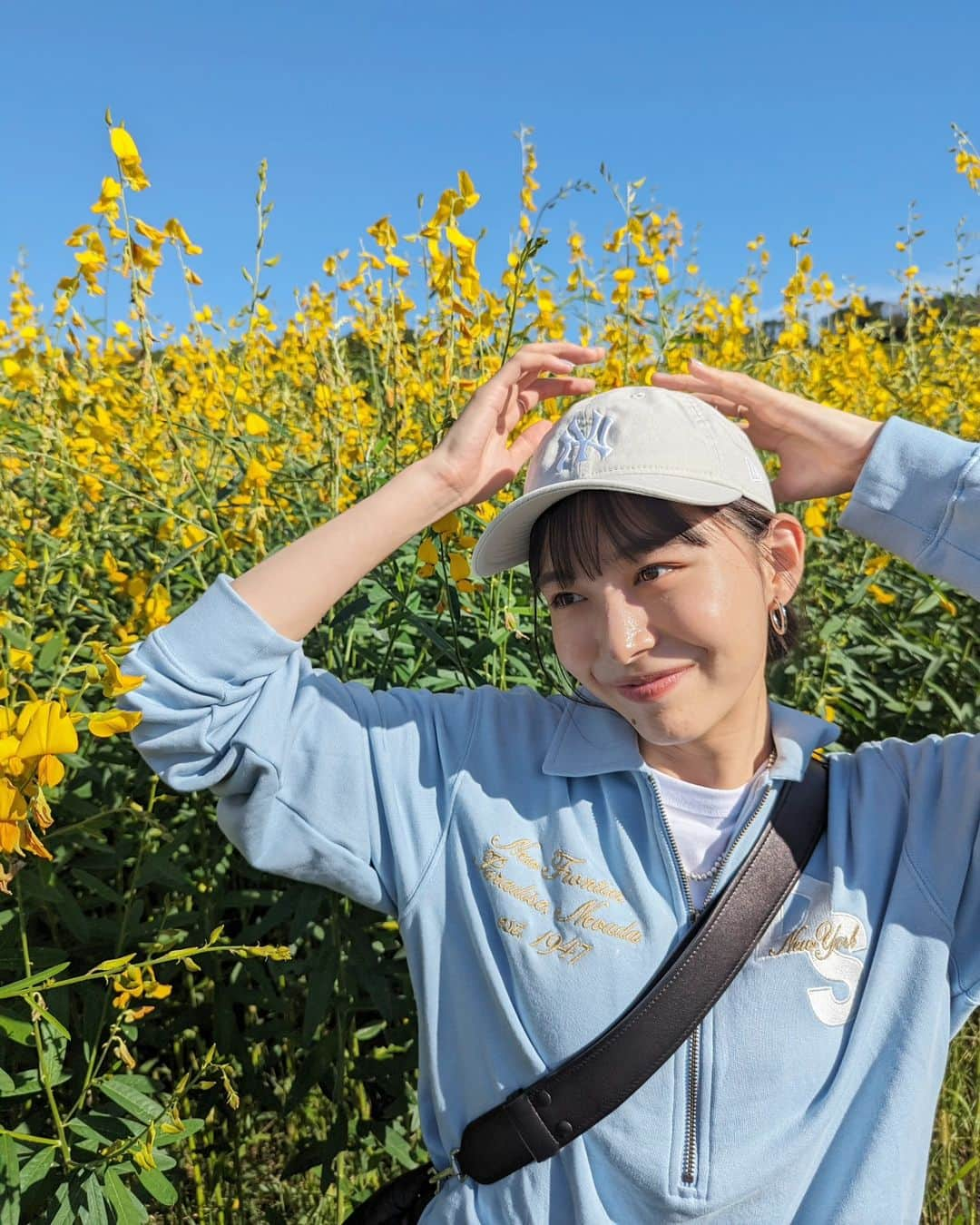 井桁弘恵さんのインスタグラム写真 - (井桁弘恵Instagram)「すっごく晴れてたので ドライブした日🌼」10月16日 19時34分 - igetahiroe23