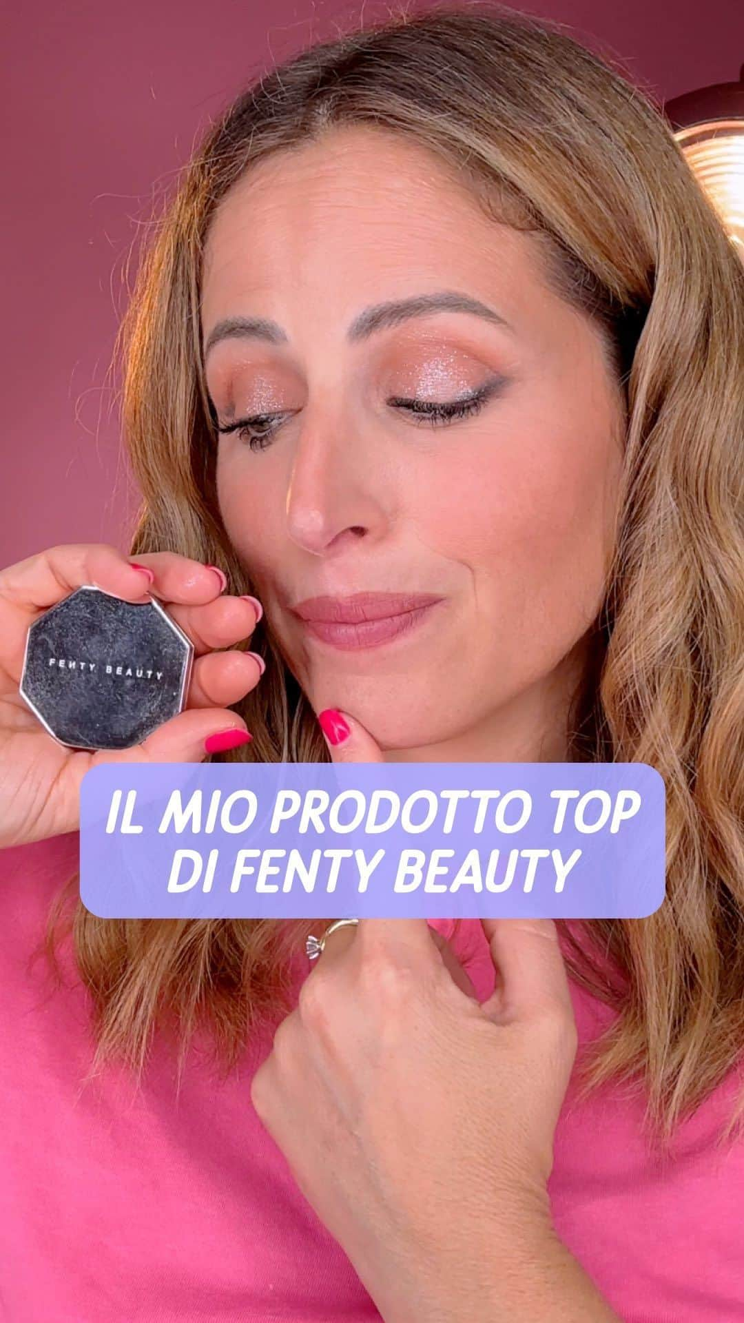 クリオ・ザッマッテーオのインスタグラム：「Vi mostro all’azione il mio prodotto PREFERITO in assoluto di @fentybeauty ✨ Si chiama #DIAMONDBOMB ed è pazzesco! Fatemi sapere nei commenti qual è il vostro MAI PIÚ SENZA di #FentyBeauty 🤩」