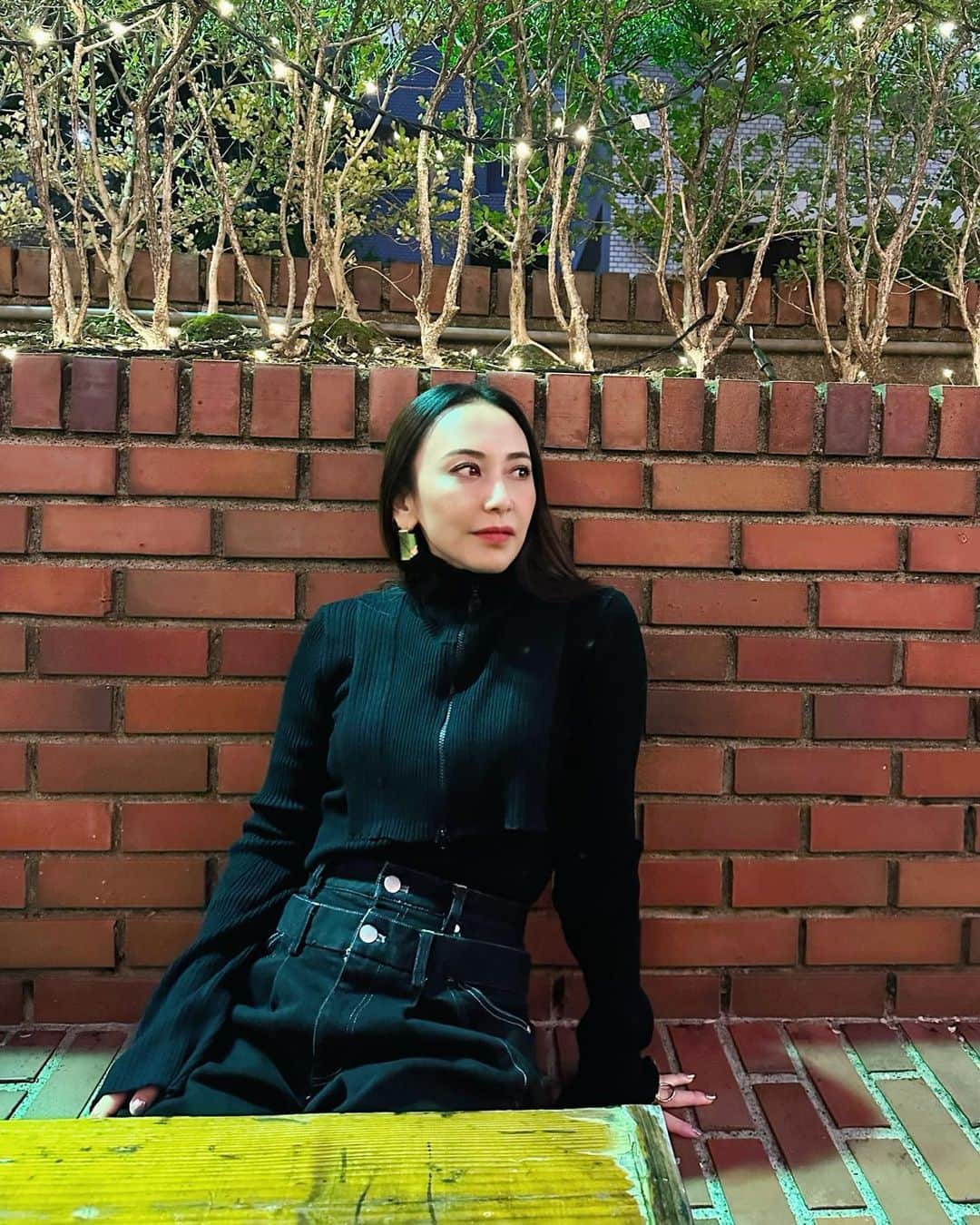 AILIのインスタグラム：「Autumn, I've missed you so much 🍂🎃🍁」