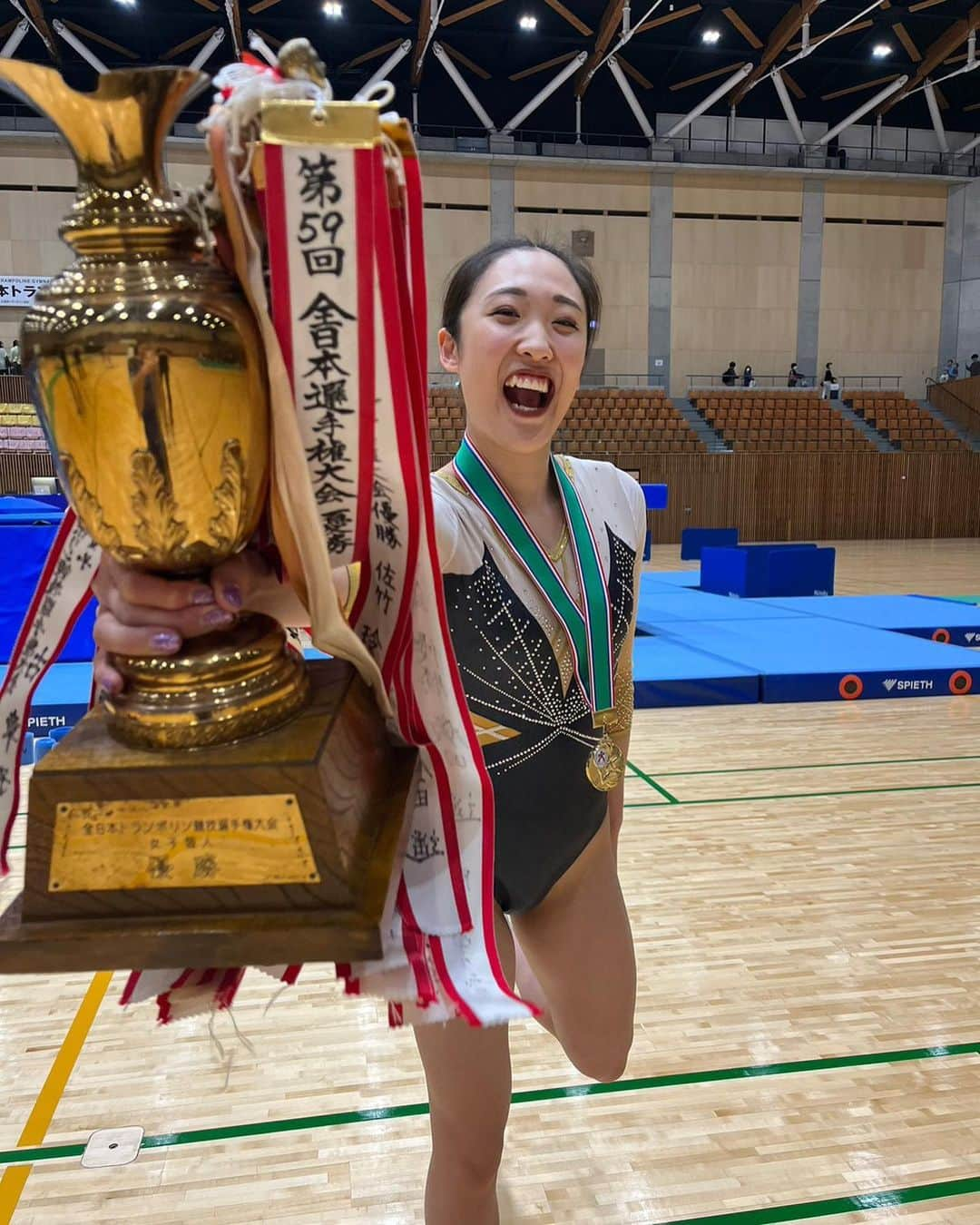 森ひかるさんのインスタグラム写真 - (森ひかるInstagram)「. 全日本選手権 5年ぶり3度目の優勝！日本イチ！🏆 . ワールドカップから連戦の中、やり切ったことが花丸！！ よーく頑張った！！！！ . #gk #gkleotards #leotard  #トランポリン #全日本選手権 #広島県 #福山 #エフピコアリーナ #アスリート #女子アスリート #スポーツ  〈個人スポンサー〉 #TOKIOインカラミ #トヨタモビリティ東京 #スポンサー募集中」10月16日 19時56分 - _hikapoline_