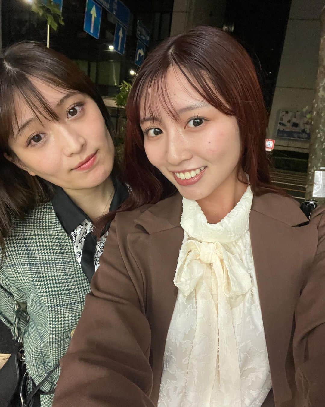 青島妃菜さんのインスタグラム写真 - (青島妃菜Instagram)「久々のかりちゃんだから沢山写真載せちゃうー！😻🤍 かりちゃんのお誕生日お祝いをしてきたよ🥂 話したい事が山のようにあって何度も脱線しながらもちゃんと話せました🤭笑 お誕生日おめでとうー！！！✨ だいすきだよー！！！💞✨」10月16日 20時03分 - hina1226_01