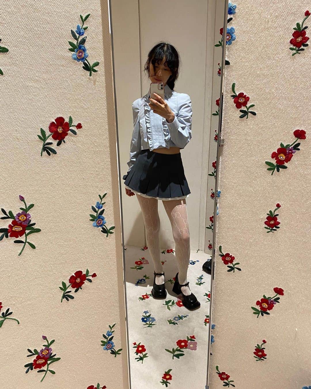 小藪奈央のインスタグラム：「. @shushu__tong in Shanghai」