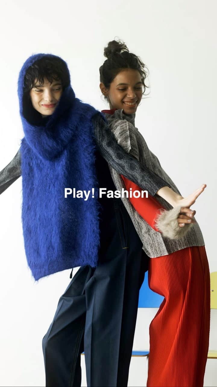 FUDGEのインスタグラム：「《ミー イッセイ ミヤケ》のストレッチプリーツで秋ファッションを満喫しよう  me ISSEY MIYAKE Play! Fashion  軽くてコンパクト。そしてイージーケアに優れた《ミー イッセイ ミヤケ》の服たち。とくに縦と横に細かいプリーツを施した、全方向に伸縮する“ストレッチプリーツ”は、見た目のかわいさだけでなく、着心地が快適すぎて一度着るとヤミツキに。もっと自由に、そしてもっと楽しく。そんな服本来の魅力をギュッと凝縮したこのブランドが私たちは大好きなのです。  秋冬の定番、アランニットに見えるトップは精巧な転写プリントが施された“ストレッチプリーツ”。温かみたっぷりな見た目と、かさばらずストレスフリーな着心地がなんとも新鮮です。オフタートルのベストを抜け感たっぷりのレイヤードで着こなすアレクサンドラ、ハイネックの長袖をスカートと合わせてすっきりと魅せるリサ。あなたはどっち派？  ベスト¥35200、タートルネックカットソー¥17600、パンツ¥38500、バッグ¥14300／以上すべてme ISSEY MIYAKE（イッセイ ミヤケ）、その他／スタイリスト私物  ハイネックトップ¥34100、スカート¥37400、バッグ¥14300／以上すべてme ISSEY MIYAKE（イッセイ ミヤケ）、その他／スタイリスト私物  ブランドらしい賑やかな配色とシーズナルな要素も含んだトップ  「Living Together」をテーマに展開する今季は、調和する世界を色彩豊かに表現したものがたくさん。もともと色や柄のバリエーションが多くプレイフルなアイテムを提案する《ミー イッセイ ミヤケ》だけに、このタータンチェックをあしらった“ストレッチプリーツ”はシーズナルでらしさも満載。レッド、ターコイズ、どちらもピンクがキーカラーでハッピーなムード。  クルーネックトップ¥33000、カットソー¥16500、パンツ¥37400／以上すべてme ISSEY MIYAKE（イッセイ ミヤケ）、その他／スタイリスト私物  ハイネックトップ¥34100、パンツ¥38500／以上すべてme ISSEY MIYAKE（イッセイ ミヤケ）、その他／スタイリスト私物  かさばらないので重ね着も楽々“ストレッチプリーツ”の真骨頂 1枚でサマになることは当然、かさばらず楽々と重ね着を楽しめることも“ストレッチプリーツ”が人気の理由。アランニットの転写プリントを配した長袖トップは、ふわもこベストのインナーに合わせてぬくぬくかわいい雰囲気に。同柄のベストはワントーンコーディネートに取り入れて洗練されたムード。着方でガラッと表情を変えるマルチさにも注目してみて。  ベスト¥41800、ハイネックトップ¥34100、パンツ¥38500／以上すべてme ISSEY MIYAKE（イッセイ ミヤケ）、その他／スタイリスト私物  ベスト¥35200、タートルネックカットソー¥26400、パンツ¥38500／以上すべてme ISSEY MIYAKE（イッセイ ミヤケ）、その他／スタイリスト私物  @meisseymiyake_official   #meisseymiyake #isseymiyake #meisseymiyake_aw23 #pr  - - - - - - - - - - - - - - - 全国の書店、コンビニ、webで人気販売中です！◎ ぜひ最新号をゲットして @fudge_magazine をタグ付けしてくださいね！  《FUDGEの他のアカウントも更新中》 ⌎men'sFUDGE @mensfudge ⌎snap @fudge_snap ⌎online store @fudge_online_store ⌎friend @fudge_friend ⌎coffee @fudge_coffee  #fudge #ファッジ #fudge_magazine #洋服好きな人と繋がりたい #服好き #おしゃれ女子 #おしゃれ好き #お洒落好き #お洒落女子 #ニットコーデ #セーター #ジーンズ #デニムコーデ #靴 #トップス #コーディネート #カジュアルコーデ #秋コーデ #秋冬コーデ #冬コーデ」