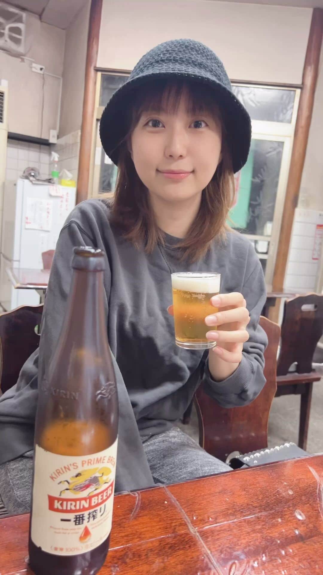 天野麻菜のインスタグラム：「ビール女子。3632」