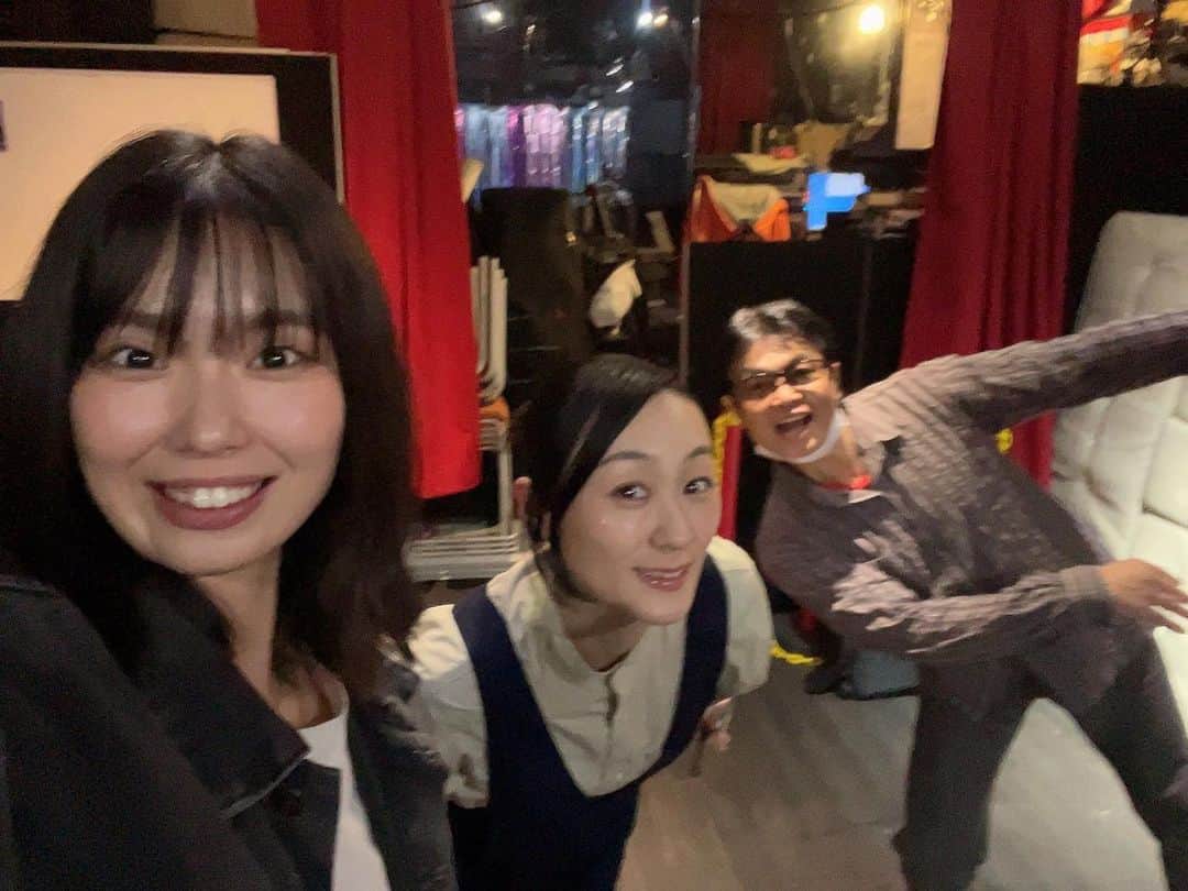 のインスタグラム：「今週も間もなく20時30分からラジオ『IxCトレイン』始まります！！ 今回は【事務所お引越しSP】🏠 同事務所の #八田有美香 さんと #神代ジョー さんにゲストに来て頂きました！！ 番組の最後にお知らせあります🌼  過去ラジオ▶︎http://fmcube.tokyo/23ixc.html ツイキャス▶︎ https://twitcasting.tv/muserinfo.php?mode=view&tuser=c:fmcubetokyo#fullscreen  ・  #神田  #FMキューブ  #ラジオ  #IxCトレイン  #事務所お引越し  #ゲスト   ・  #役者 #女優 #俳優 #IxC #イクシー #松嶋雛乃 #むかい誠一 #謎D」