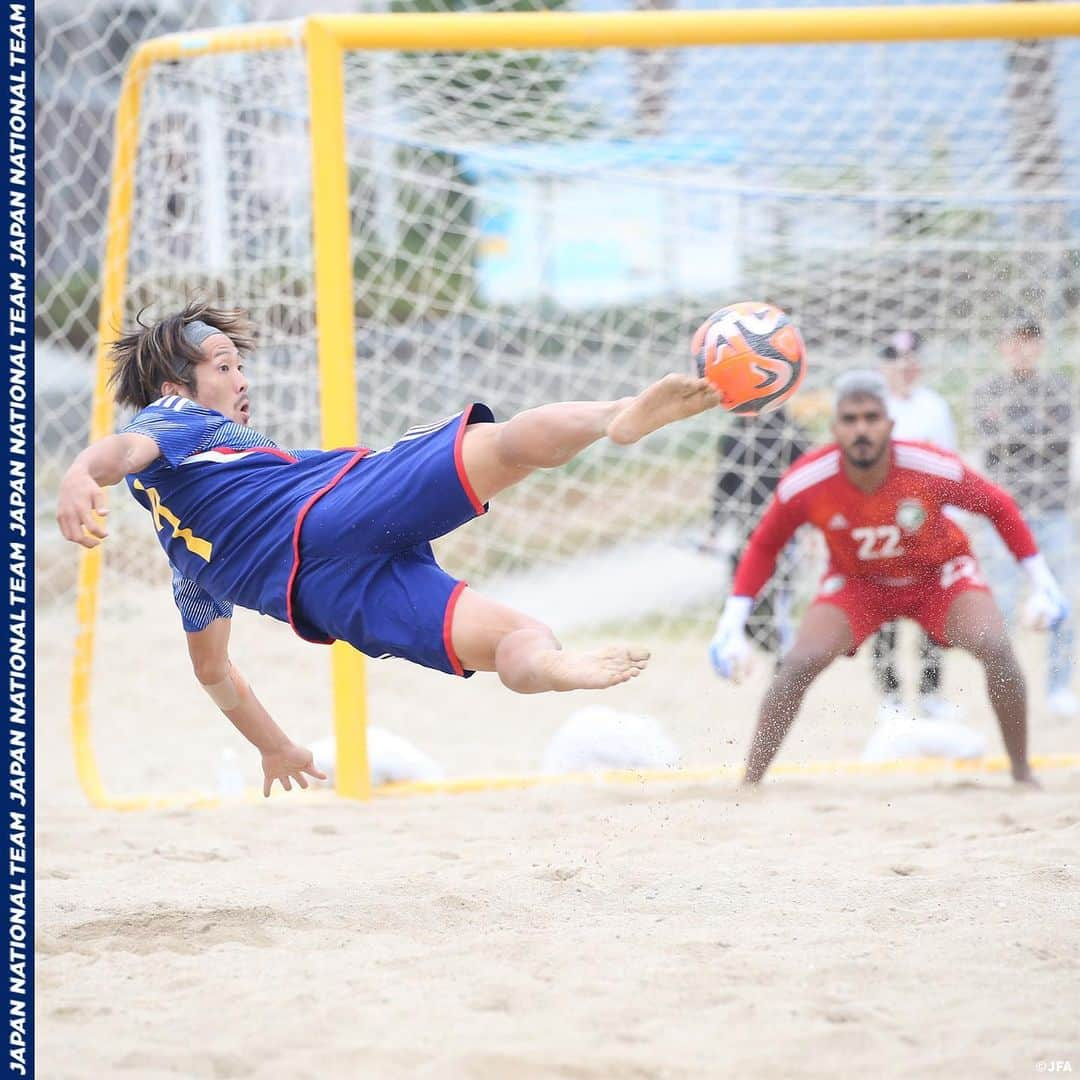 日本サッカー協会さんのインスタグラム写真 - (日本サッカー協会Instagram)「. 🔹ビーチサッカー日本代表🔹 【2023.10.13-14 Match Report✍️】  大阪府のSENNAN LONG PARK タルイサザンビーチにて、 サウジアラビア代表との国際親善試合2連戦を行い、連勝で活動を締めくくりました💪  チームは2024年2月に開幕する #ワールドカップ に向けて、引き続き準備を進めます🏖⚽️  詳しいレポートはプロフィールのJFA公式サイト『JFA.jp』から✍  #夢への勇気を #jfa #daihyo #ビーチサッカー日本代表 #ビーチサッカー #BeachSoccer #⚽️」10月16日 20時31分 - japanfootballassociation