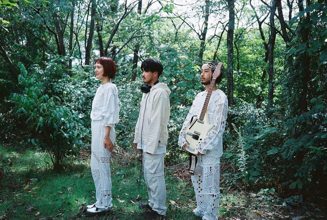 エイミーのインスタグラム：「りんご音楽祭🍎 with @monjoe.wataru @keacharimoto」