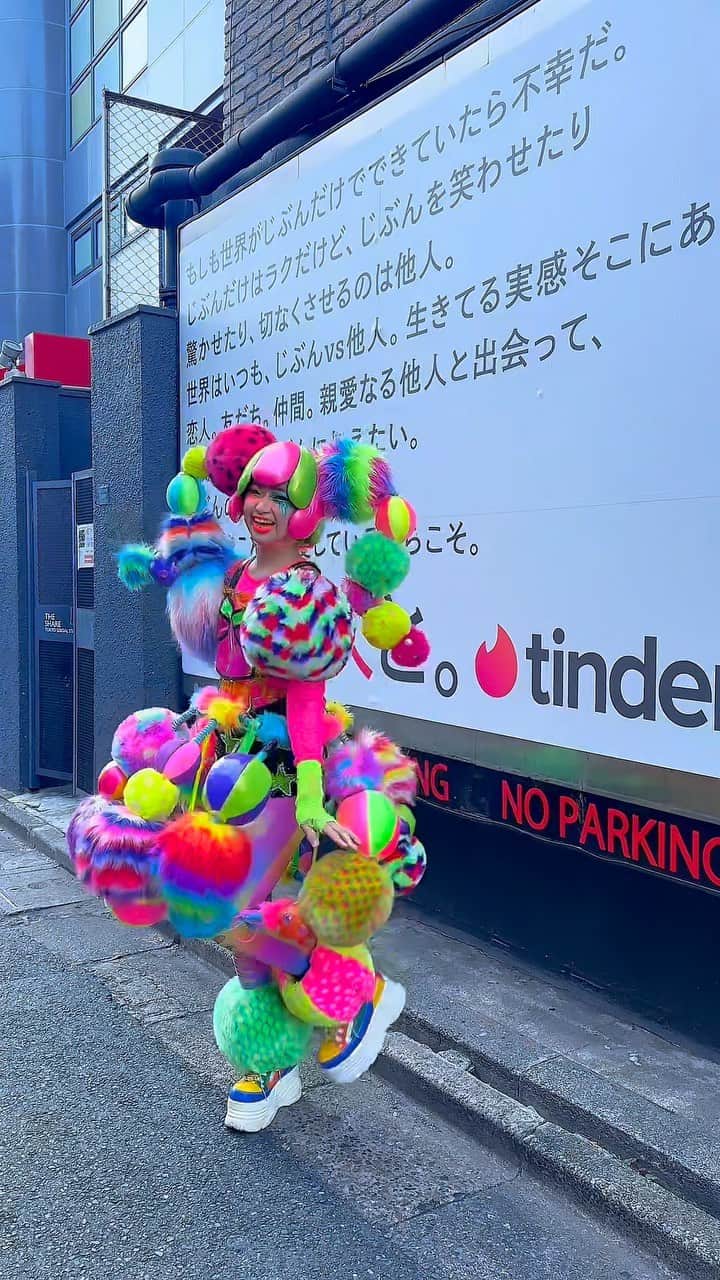 のインスタグラム：「Harajuku walk 🍄💚✨💫  #harajuku#takeshitastreet」
