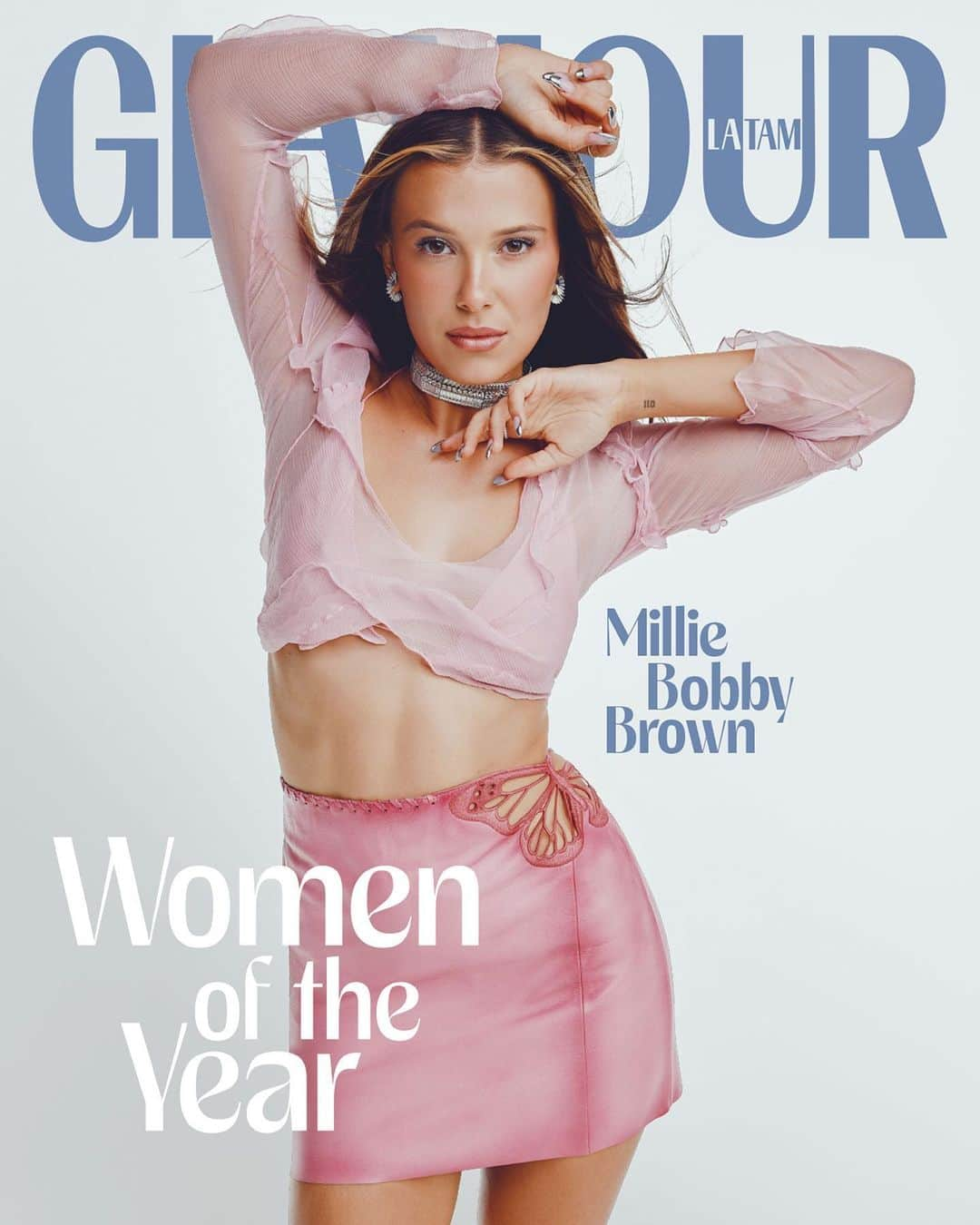 ミリー・ボビー・ブラウンさんのインスタグラム写真 - (ミリー・ボビー・ブラウンInstagram)「@MillieBobbyBrown is Glamour’s global Women of the Year cover star.   A worldwide star. A film producer. Founder of an international beauty brand and best-selling author. And at just 19 years old, #MillieBobbyBrown doesn’t care if you think she’s too young for world domination. For her Global #GlamourWOTY cover, Millie tells @jenny.leah.singer about finding her voice, saying goodbye to #StrangerThings, and getting married young.   @MillieBobbyBrown, portada global de Glamour Women of the Year.  Estrella internacional, productora de cine, fundadora de una marca internacional de belleza y autora de una novela superventas. Tiene 19 años, pero a #MillieBobbyBrown le da igual que piensen que es demasiado joven para dominar el mundo. Para su portada global #GlamourWOTY, Millie habla con @jenny.leah.singer sobre feminismo, el fin de #StrangerThings y casándose joven.  Weltstar. Filmproduzentin. Gründerin einer internationalen Beauty-Brand und Bestseller-Autorin. Und mit gerade einmal 19 Jahren interessiert es #MillieBobbyBrown nicht die Bohne, ob jemand denkt, sie wäre zu jung für die Weltherrschaft. Für ihr #GlobalWOTY-Cover spricht Millie im LINK IN BIO mit @jenny.leah.singer darüber, sich selbst zu finden, über den Abschied von #StrangerThings und wie es ist, jung zu heiraten.  #GlamourWOTY @glamourmag @glamouruk @glamourmexico @glamourspain @glamourgermany  Photographer: @abdmstudio Stylist: @cryoungin Hair: @bynasetia Makeup Artist: @blakejohnsonmua Manicure: @kimmcao Set Design: @sssinclaire Production: @thesiennabrown」10月16日 21時00分 - milliebobbybrown