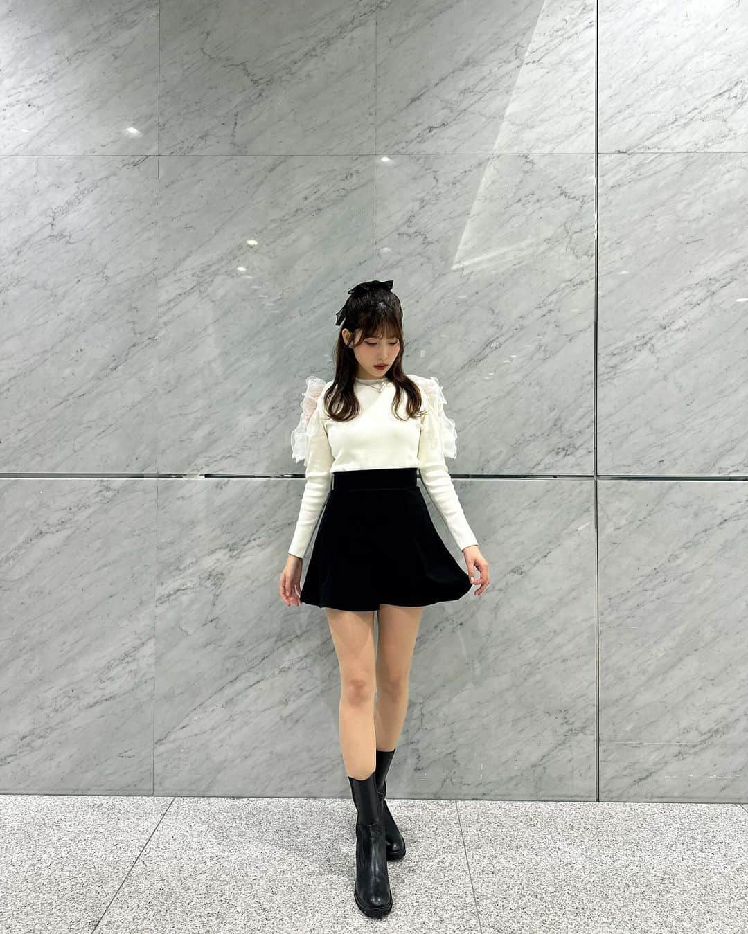 谷口めぐさんのインスタグラム写真 - (谷口めぐInstagram)「.  ♡♥♡♥   #snidel #grl #めぐコーデ  #ハーフアップ  #ハーフアップアレンジ   #リボンヘアアレンジ  #リボンアクセサリー」10月16日 21時03分 - o_megu1112