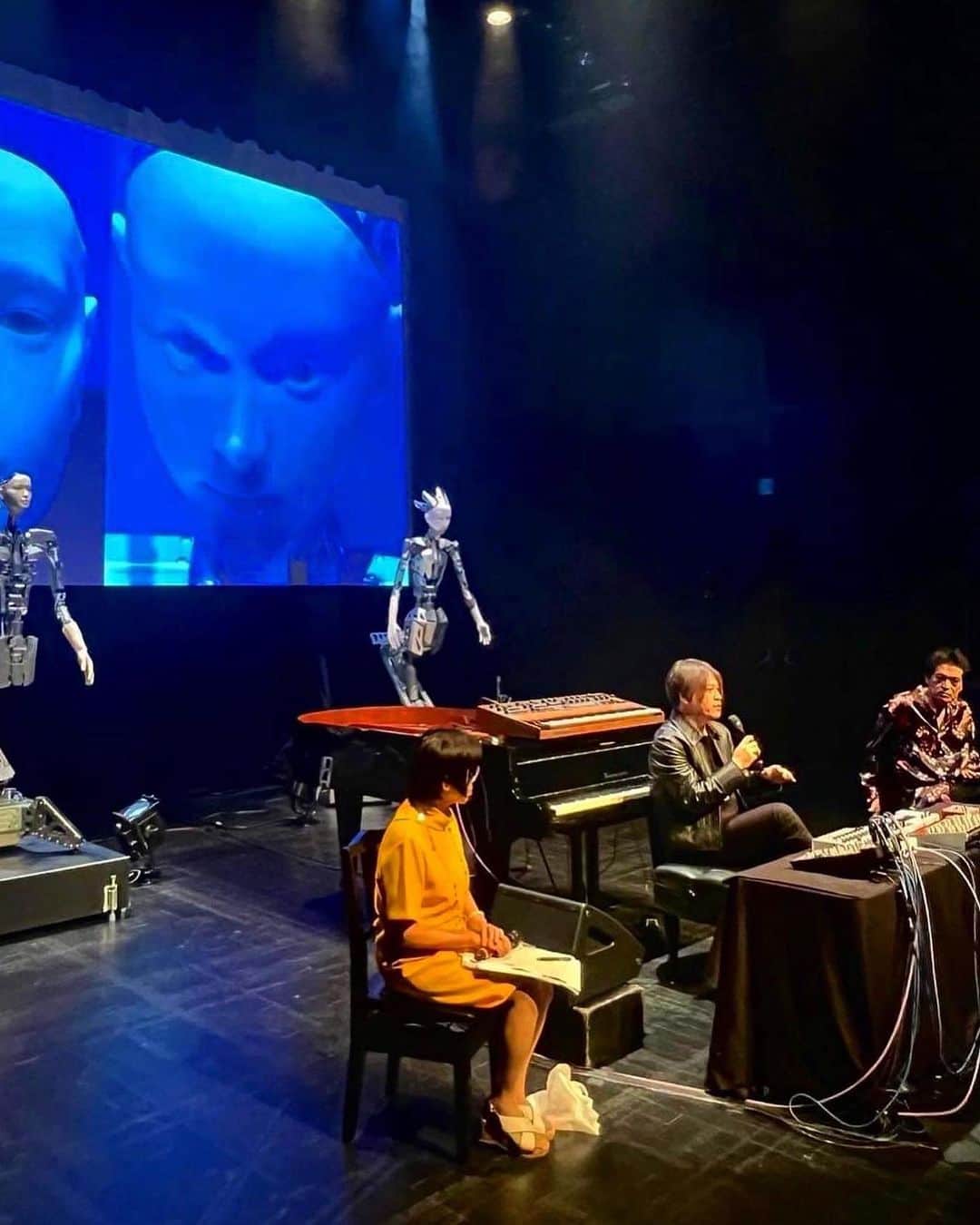 渋谷慶一郎さんのインスタグラム写真 - (渋谷慶一郎Instagram)「IDEA  A Dialogue on Love, Death and Existence by Two Androids  Keiichiro Shibuya + Takashi Ikegami  Credit  Androids: Alter3、Alter4 Script: GPT Music, Concept: @keiichiroshibuy  Alter3 programming: Takahide Yoshida, johnsmith Alter4 programming: @pseudotaro  GPT technical support: @obake_ai   Alter3 belongs to Ikegami Lab. of Tokyo University @alltbl  Alter4 belongs to @geidai_documentgram  Alter4 pedestal design: Kazuyo Sejima & Associates  Video: Kotaro Konishi Sound: @sue.yuki.sue  Stage Manager: Kazuya Kushimoto Production Support: Sota Kawagishi, @lkts.thunder  Production Management: @natsumi710_   Cooperation: Osaka University of Arts Technical Support: Yamaha Corporation, ©2023 Dreamtonics Co., Ltd. Production Support: Communication Design Center Production: ATAK Organizer: 21st Century Museum of Contemporary Art, Kanazawa (Kanazawa Art Promotion and Development Foundation)  13,14 October 2023 At @21_kanazawa Curated by @yukohasegawa1   #android #humanoid #artificialintelligence #GPT #kanazawa21stcenturymuseum #kanazawa21stcenturymuseum #contemporarymuseum」10月16日 21時03分 - keiichiroshibuy