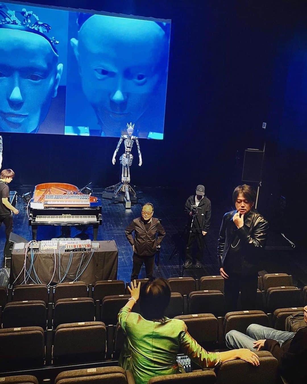 渋谷慶一郎さんのインスタグラム写真 - (渋谷慶一郎Instagram)「IDEA  A Dialogue on Love, Death and Existence by Two Androids  Keiichiro Shibuya + Takashi Ikegami  Credit  Androids: Alter3、Alter4 Script: GPT Music, Concept: @keiichiroshibuy  Alter3 programming: Takahide Yoshida, johnsmith Alter4 programming: @pseudotaro  GPT technical support: @obake_ai   Alter3 belongs to Ikegami Lab. of Tokyo University @alltbl  Alter4 belongs to @geidai_documentgram  Alter4 pedestal design: Kazuyo Sejima & Associates  Video: Kotaro Konishi Sound: @sue.yuki.sue  Stage Manager: Kazuya Kushimoto Production Support: Sota Kawagishi, @lkts.thunder  Production Management: @natsumi710_   Cooperation: Osaka University of Arts Technical Support: Yamaha Corporation, ©2023 Dreamtonics Co., Ltd. Production Support: Communication Design Center Production: ATAK Organizer: 21st Century Museum of Contemporary Art, Kanazawa (Kanazawa Art Promotion and Development Foundation)  13,14 October 2023 At @21_kanazawa Curated by @yukohasegawa1   #android #humanoid #artificialintelligence #GPT #kanazawa21stcenturymuseum #kanazawa21stcenturymuseum #contemporarymuseum」10月16日 21時03分 - keiichiroshibuy