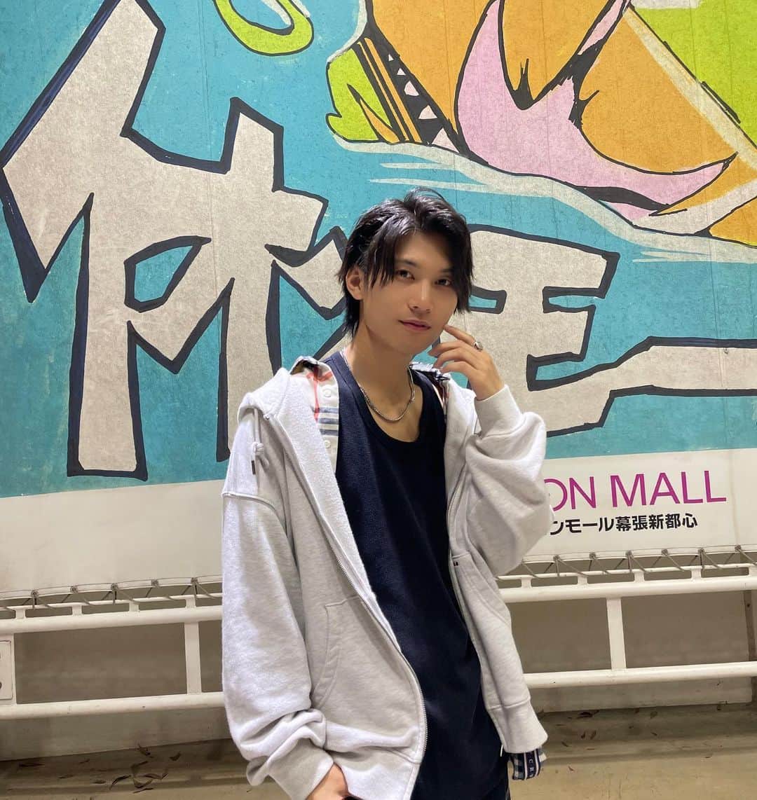のインスタグラム：「いつか幕張メッセでもLIVEしちゃうもんねぇ〜 丁度何年後かのこの日だったりして🤭」
