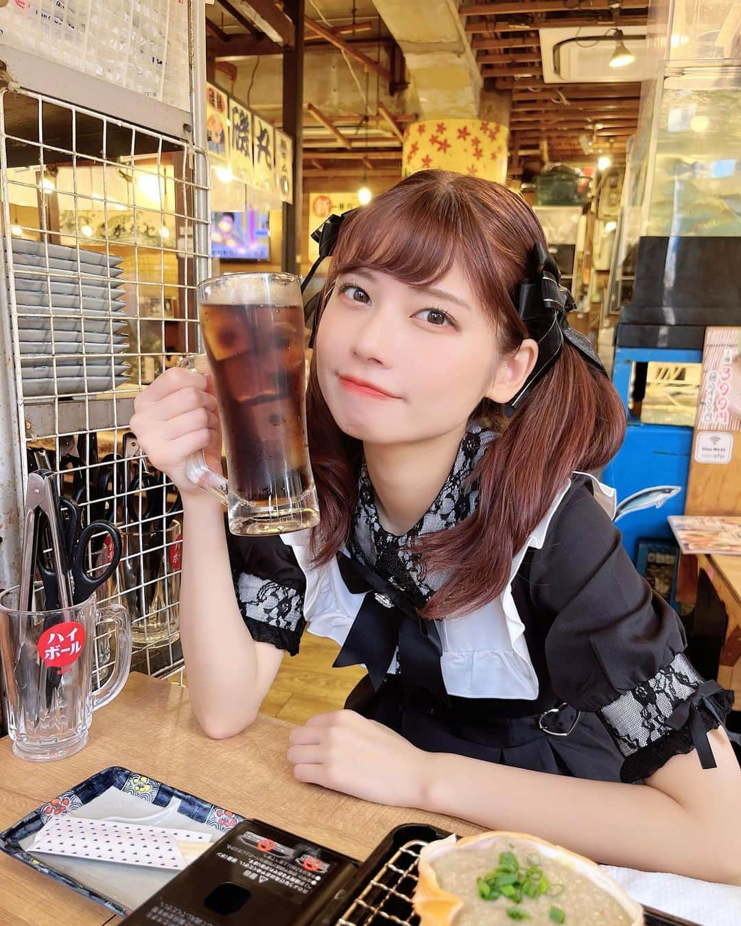 鹿目凛さんのインスタグラム写真 - (鹿目凛Instagram)「地雷コーデで上野を散歩する。  めっちゃ浮いた。これもエモ。  #でんぱ組inc #でんぱ組 #鹿目凛 #ぺろりん #地雷 #地雷系女子 #上野 #アメ横 #磯丸水産 #居酒屋 ＃コーラ #ニーハイ」10月16日 21時13分 - kaname_rin