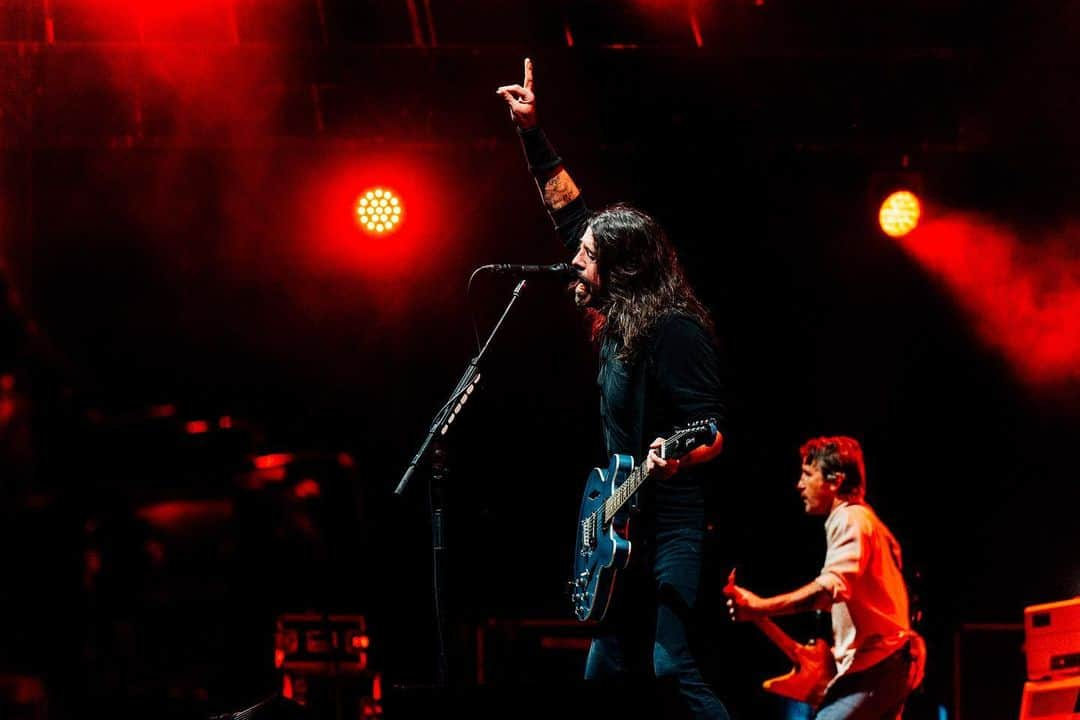 フー・ファイターズさんのインスタグラム写真 - (フー・ファイターズInstagram)「@aclfestival weekend two!!! 🌒 #aclfest2023   Photos by @charles.reagan & @andiktaylor」10月17日 2時51分 - foofighters