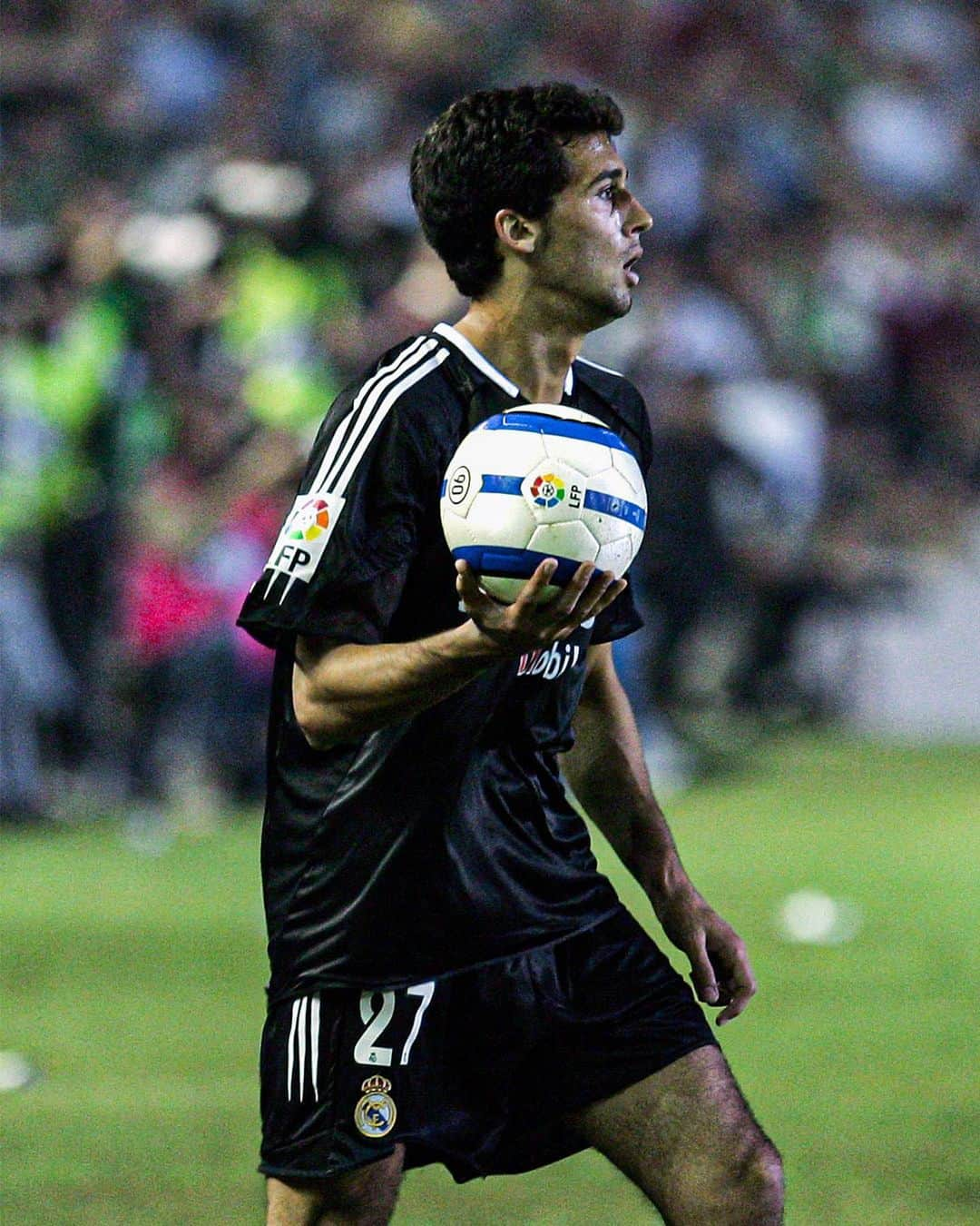 アルバロ・アルベロアのインスタグラム：「🌟 #OTD in 2004, @Arbeloa made his Real Madrid debut! 🔙 ¡Se cumplen 19 años del debut de Arbeloa como jugador del @RealMadrid! #RealFootball | #OTD」