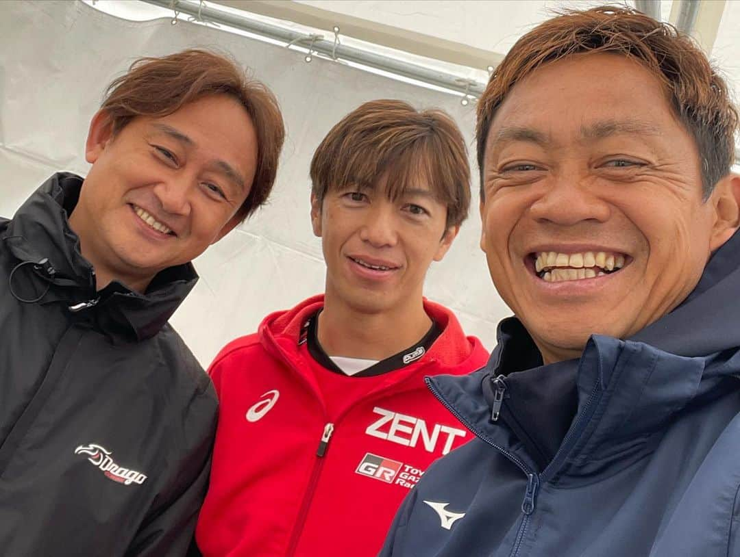 脇阪寿一さんのインスタグラム写真 - (脇阪寿一Instagram)「ありがとう！立川祐路 SUPER GT Rd7 AUTOPOLIS   #supergt #立川祐路 #道上龍 #坂東正明 #toyotagazooracing」10月16日 21時37分 - juichiwakisaka