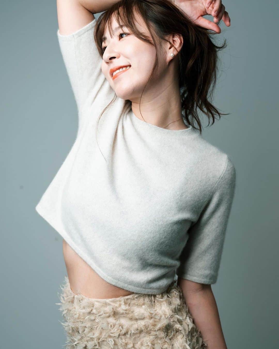 真坂はづきのインスタグラム：「連投していきます🥹 みんなでアハハ〜と笑いながらの撮影の時間が大好き♡  📸 @atsushi_ogawa87  @timeless_recovery  ✂︎ @chari0731_there  @yummy_there  👗 @classy.and.marnie  🏠 @r_no_kyuujitu」