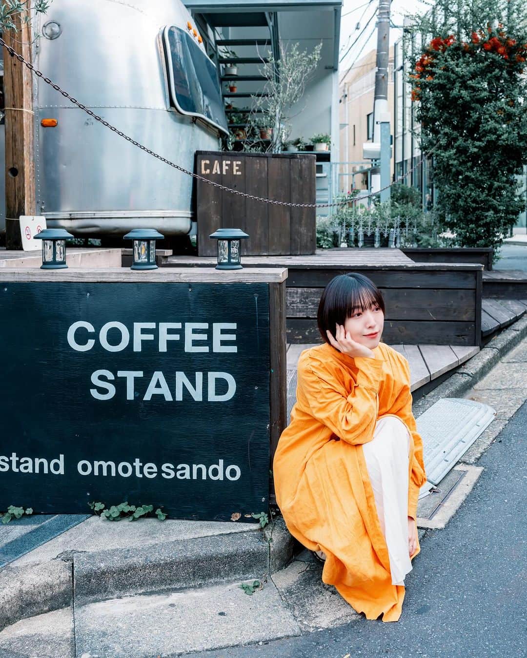 shabonさんのインスタグラム写真 - (shabonInstagram)「* . . . . . お久しぶりの街撮りー🥰 オシャレな街は撮るの楽しいね！！ . . model : @batako_portfolio . . FUJIFILM GFX50S II /  GF45mm F2.8 R WR . . . . . . *」10月16日 21時59分 - shabon