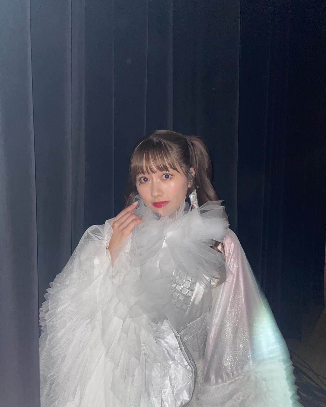 佐々木彩夏さんのインスタグラム写真 - (佐々木彩夏Instagram)「🩷  15周年ツアー QUEEN OF STAGE ありがとうございました！！  ソロあり、メドレーあり、アカペラあり、新曲あり！ 新しい試みもたくさんなツアーでした😌 みんなと無事完走できてよかった♡ 見に来てくれたみなさん 携わってくださったみなさん ありがとうございました！  ファイナルでお披露目した ゆずの北川悠仁さんに楽曲提供していただいた新曲「誓い未来」 10月26日の24:00(27日の0:00) に、配信になります！！ キラキラしたとっても素敵な曲です🌟 楽しみにしててね〜  #ももQ #momoclo #あーりんぐらむ」10月16日 22時20分 - ayaka_sasaki_official