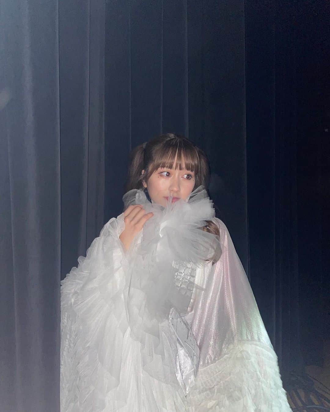 佐々木彩夏さんのインスタグラム写真 - (佐々木彩夏Instagram)「🩷  15周年ツアー QUEEN OF STAGE ありがとうございました！！  ソロあり、メドレーあり、アカペラあり、新曲あり！ 新しい試みもたくさんなツアーでした😌 みんなと無事完走できてよかった♡ 見に来てくれたみなさん 携わってくださったみなさん ありがとうございました！  ファイナルでお披露目した ゆずの北川悠仁さんに楽曲提供していただいた新曲「誓い未来」 10月26日の24:00(27日の0:00) に、配信になります！！ キラキラしたとっても素敵な曲です🌟 楽しみにしててね〜  #ももQ #momoclo #あーりんぐらむ」10月16日 22時20分 - ayaka_sasaki_official