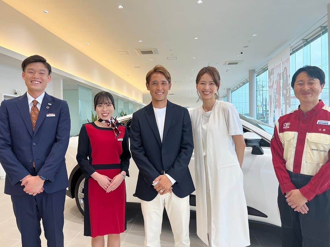 中村明花さんのインスタグラム写真 - (中村明花Instagram)「.  #群馬トヨタ さんのCM撮影の時のオフショット🚗 . トヨタの皆さんもスタッフの皆さんも和気あいあいで和やかな雰囲気にしてくれていたので、終始楽しく撮影させていただきました☺️ . . #ご縁に感謝な一日♡ #群馬トヨタ」10月16日 22時12分 - sayaka_nakamura3