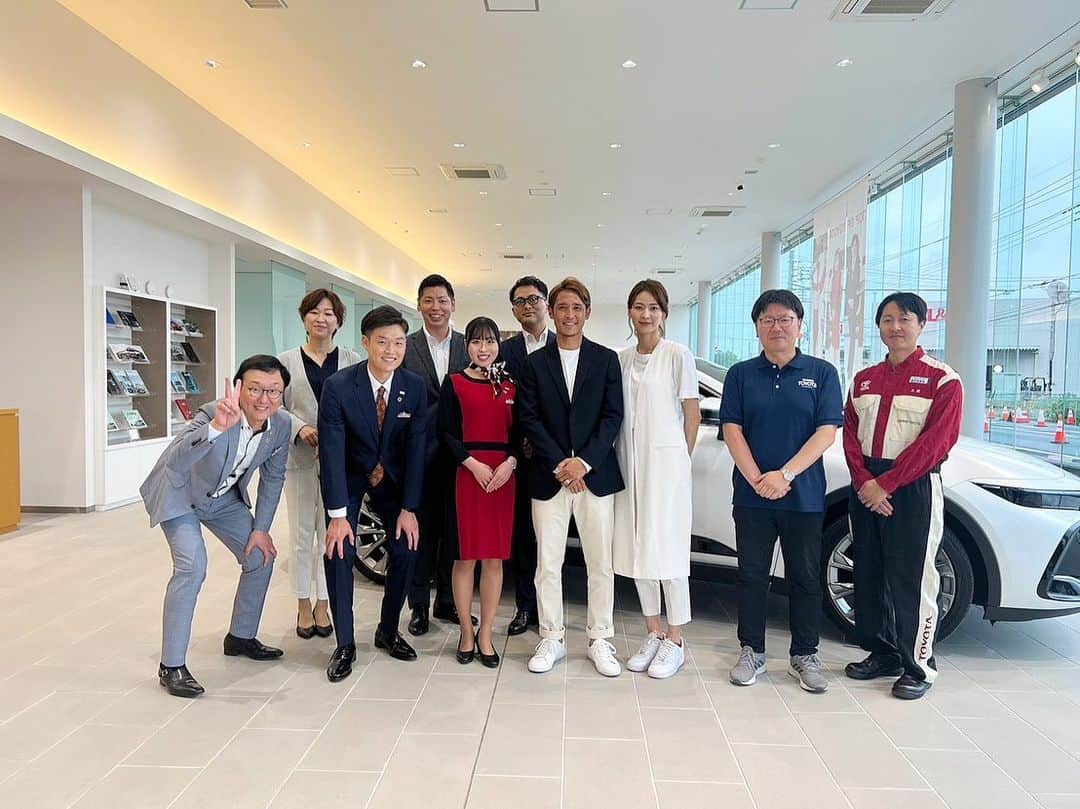中村明花さんのインスタグラム写真 - (中村明花Instagram)「.  #群馬トヨタ さんのCM撮影の時のオフショット🚗 . トヨタの皆さんもスタッフの皆さんも和気あいあいで和やかな雰囲気にしてくれていたので、終始楽しく撮影させていただきました☺️ . . #ご縁に感謝な一日♡ #群馬トヨタ」10月16日 22時12分 - sayaka_nakamura3