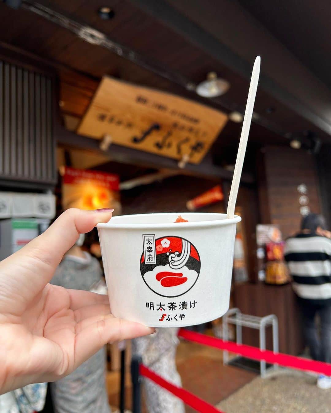 辻ゆかさんのインスタグラム写真 - (辻ゆかInstagram)「🍜 食べたもの(^^)  #明太子ふくや  #かさの家  #梅ヶ枝餅  #長浜家  #海鳴  #ジェノバラーメン  #おいしいパン 笑」10月16日 22時16分 - yuuka__tsuji
