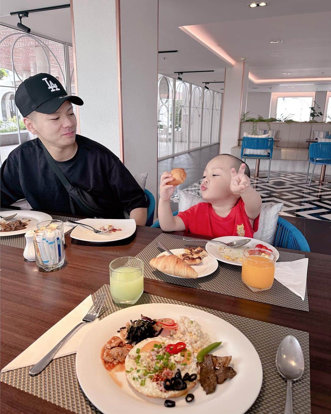 小西せなのインスタグラム：「食べてる姿がとてもかわいい🥲」