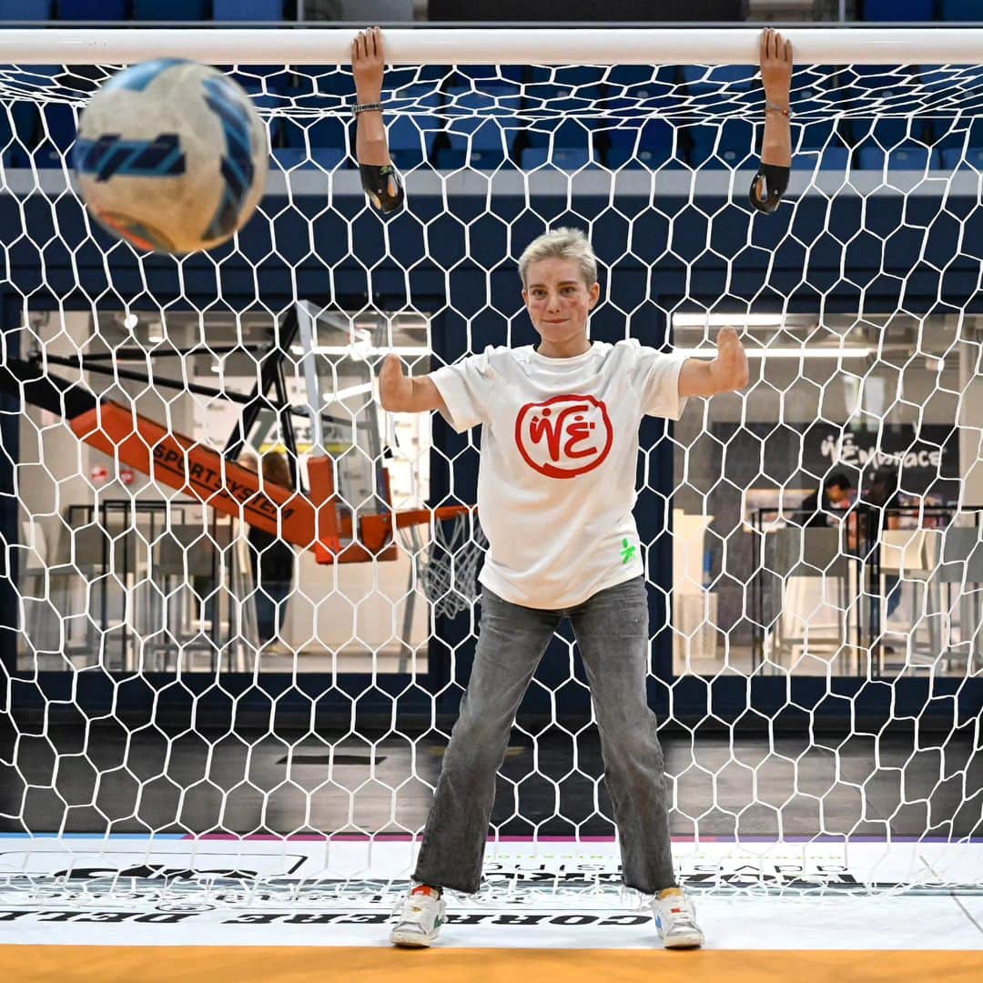 ベアトリーチェ・ヴィオのインスタグラム：「🔜 WEmbraceSport....SCENDI IN CAMPO CON NOI! 😁  ⚠️ Ci vediamo stasera alle 19:30 all'Allianz Cloud di Milano con una SUPER NOVITÀ. Sarà il nostro fantastico pubblico a premiare gli MVP delle gare di scherma, calcio, basket e pallavolo. 🤺⚽🏀🏐  🏆 Non perdere l'occasione di conoscere i tuoi campioni preferiti. INFO E BIGLIETTI AL LINK IN BIO ⤴️  📸 @augusto280766」