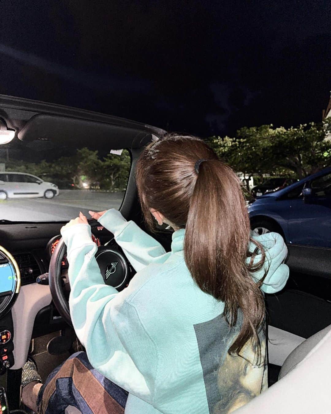AYUさんのインスタグラム写真 - (AYUInstagram)「今回の沖縄のオープンカーは @plumeria_rentacar にて🌺 ころっとしたフォルムが可愛くて映えるし送迎や対応もスムーズでした🚗女の子におすすめです🖤🖤  #pr #沖縄レンタカー #沖縄旅行 #沖縄本島 #沖縄ホテル #オープンカー」10月16日 22時34分 - ayuchosuu