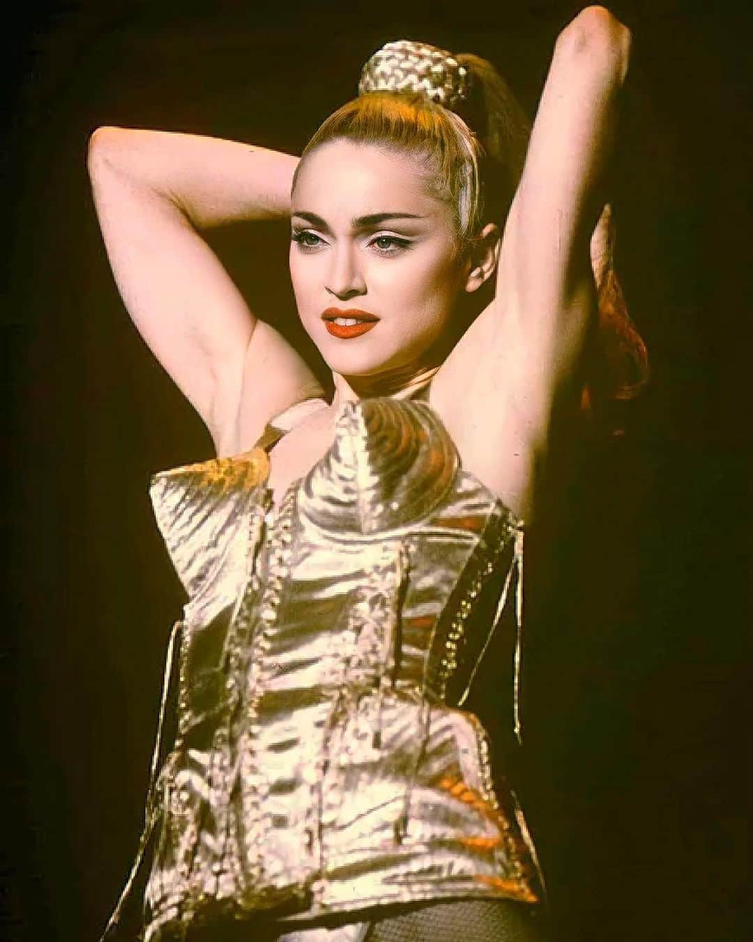 ジャンポール・ゴルチエさんのインスタグラム写真 - (ジャンポール・ゴルチエInstagram)「A very special moment as @madonna wears a custom Jean Paul Gaultier Haute Couture piece during her ‘Celebration World’ tour exclusively designed by Monsieur Jean Paul Gaultier himself. The iconic cone bra dress plays a heartfelt homage to the years of collaboration between Madonna and Jean Paul Gaultier including her legendary 'Blond Ambition' tour conic bra.  #jeanpaulgaultier #jpgfashion」10月16日 22時39分 - jeanpaulgaultier