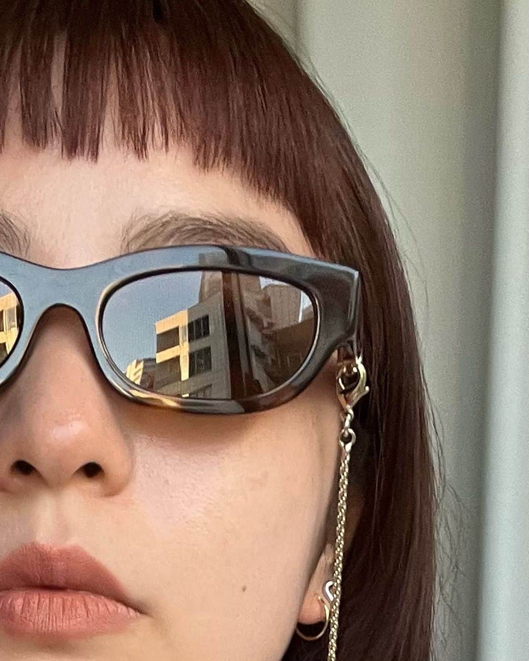 Mio Nagaiのインスタグラム：「. 先日の @carv_store で一目惚れ🕶」