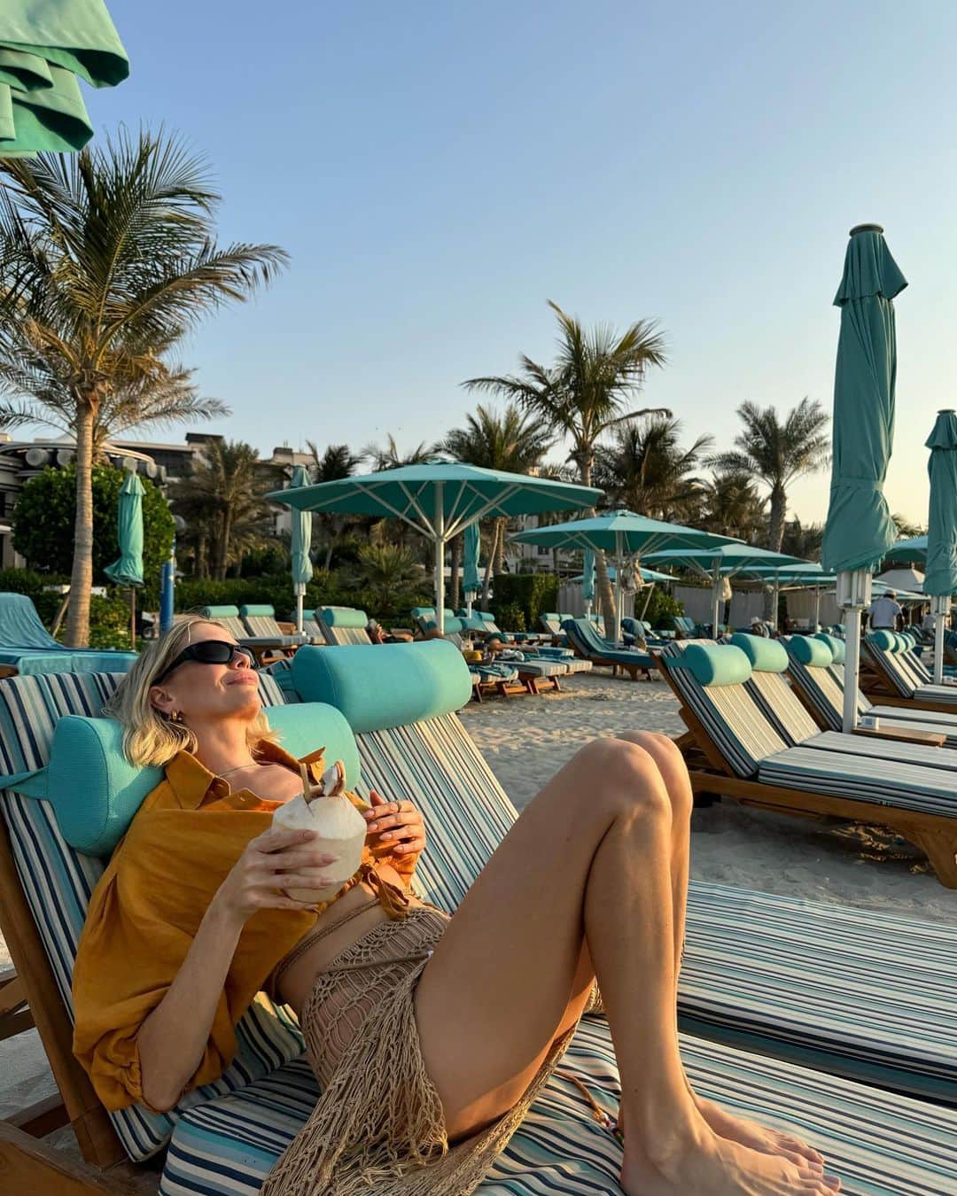 エレナ・ペルミノヴァさんのインスタグラム写真 - (エレナ・ペルミノヴァInstagram)「I can truly call @jumeirahalnaseem Hotel Dubai a home away from home. It’s such a cosy place, the service is unreal, the food is to die for, and the beach is just spectacular. We can never go wrong by choosing to stay here every single time we go to Dubai. Thank you again for your warm welcome Al Naseem!🧡」10月16日 22時54分 - lenaperminova
