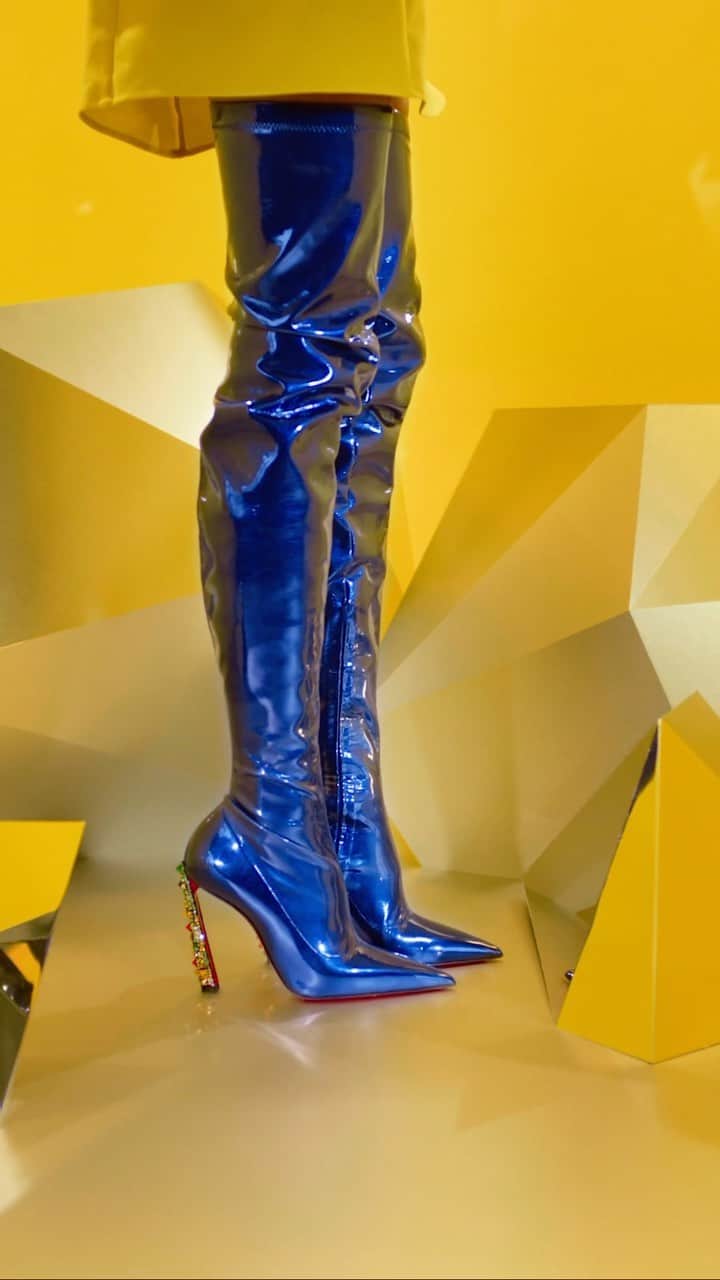 クリスチャンルブタンのインスタグラム：「Dressed in cosmic blue vinyl leather and decked out in Infinity Stone crystals, the Cosmic Alta Boot is nothing short of electrifying!  #Marvel #ChristianLouboutin #Disney100」