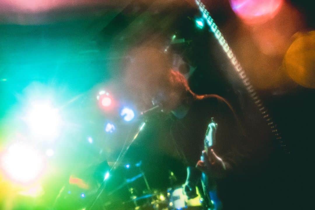 CIVILIANさんのインスタグラム写真 - (CIVILIANInstagram)「2023.10.16  新宿Marble pre.「rocknomukougawa2023」  Photo by @ni__m_   setlist 1.人類教ノスゝメ 2.犬になりたい 3.イエスタデイワンスモア 4.わらけてくるわ 5.せめて綺麗に 6.セントエルモ 7.さよなら以外 8.僕だけの真相 9.覚えていようと思ったよ 10.完璧な人間 11.déclassé」10月16日 23時30分 - civilian_official