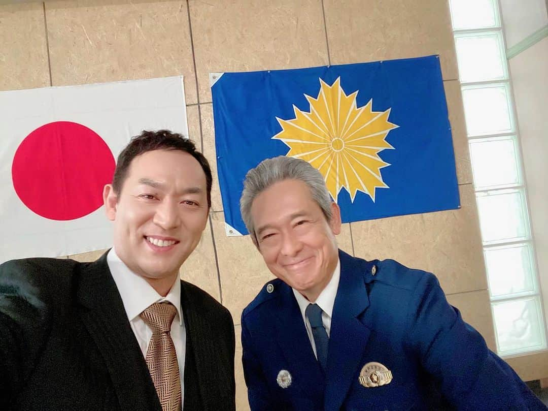 福井晶一さんのインスタグラム写真 - (福井晶一Instagram)「「トクメイ！警視庁特別会計係」  第１話、ご視聴いただき誠にありがとうございました！  初ドラマ出演、始まるまでドギドキでしたが、皆さま楽しんで頂けましたでしょうか？  出番は短かったですが冒頭のシーン、鶴見さんが隣にいてくださりとても心強かったです！  さて、万町署刑事課の「経費削減20%カット」は達成できるのか、そして「脅迫者X」の正体は？ 次週はどうなっていくのでしょうかねぇ？  見逃した方はTVer でご覧になれますよ！  次週もお楽しみに✨  #トクメイ警視庁特別会計係 #月10ドラマ #第１話 #橋本環奈 #沢村一樹 #佐藤二郎 #鶴見辰吾 #福井晶一」10月16日 23時49分 - shoichi.fukui