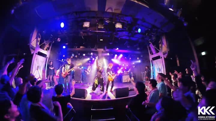ichigoのインスタグラム：「岸田教団&THE明星ロケッツ東方アレンジオンリーツアー 名古屋クラブクアトロのダイジェストだよー！！！！  自分で言うのもなんだけど うちらほんとにいい顔してるわぁぁ🤣🤣🤣🤣  ライブって！！！！！ほんとにさいこう！！！！！！  thank you!🎥　@sugi.7_voltex」