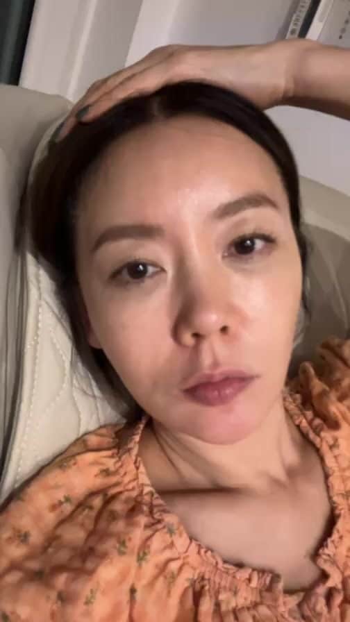 アン・ソニョンのインスタグラム：「내가 보고싶다면  심야 라방도 켜Dream😉  그날 문득 수다터진 날  같이 두런두런 얘기하고픈날 이었어서 참 좋았어요🫶🏻」