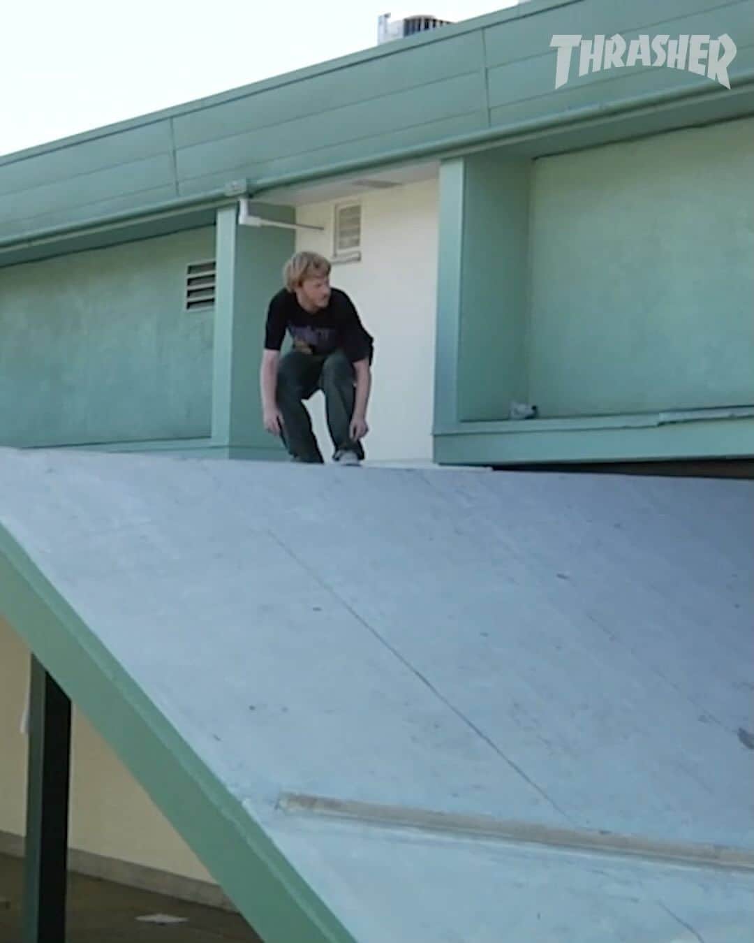 スラッシャーのインスタグラム：「👉🏽 @jackolson1 dropped a helluva part for @realskateboards ✔️ Now playing on our YouTube channel 📺 🎬 @fulton7」
