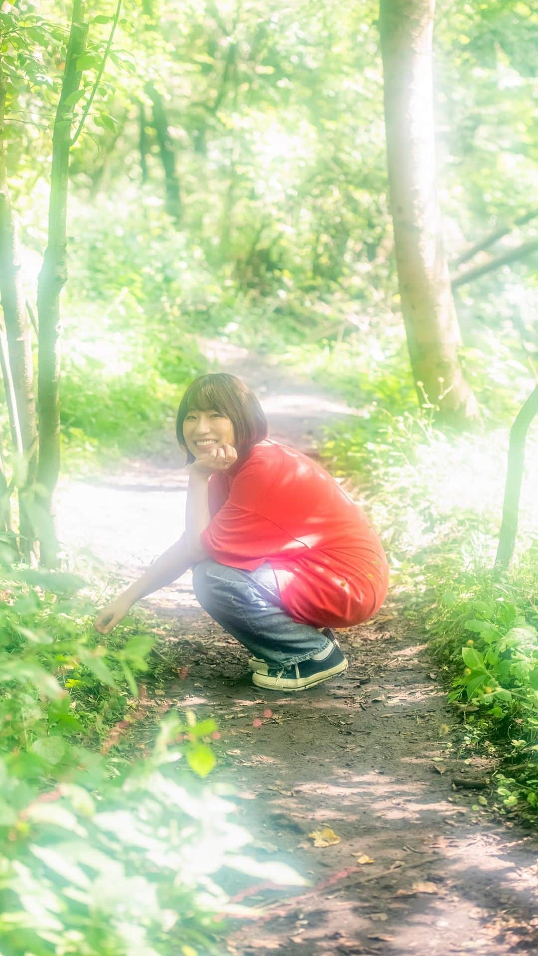 関取花のインスタグラム：「本日24時(明日10月18日0時)  新曲「ナナ」配信開始🌱  お楽しみに👧🏻」