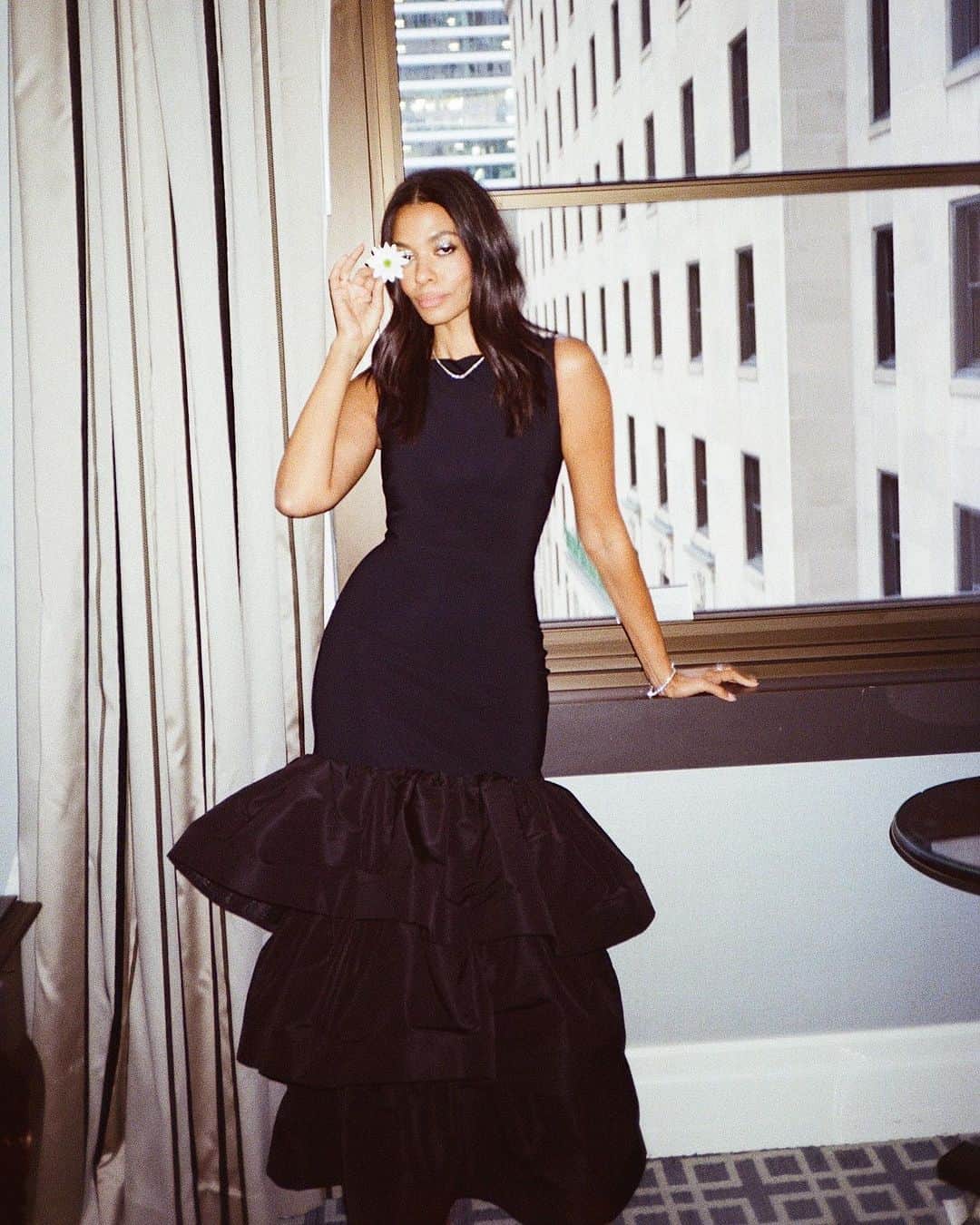ミスティー・コープランドのインスタグラム：「🕊️ Dearest Canadian Arts and Fashion Awards - thank you for taking my mind off of things. If only for one night 🖤🥀 I love you Canada, thanks for always letting me come back home.」
