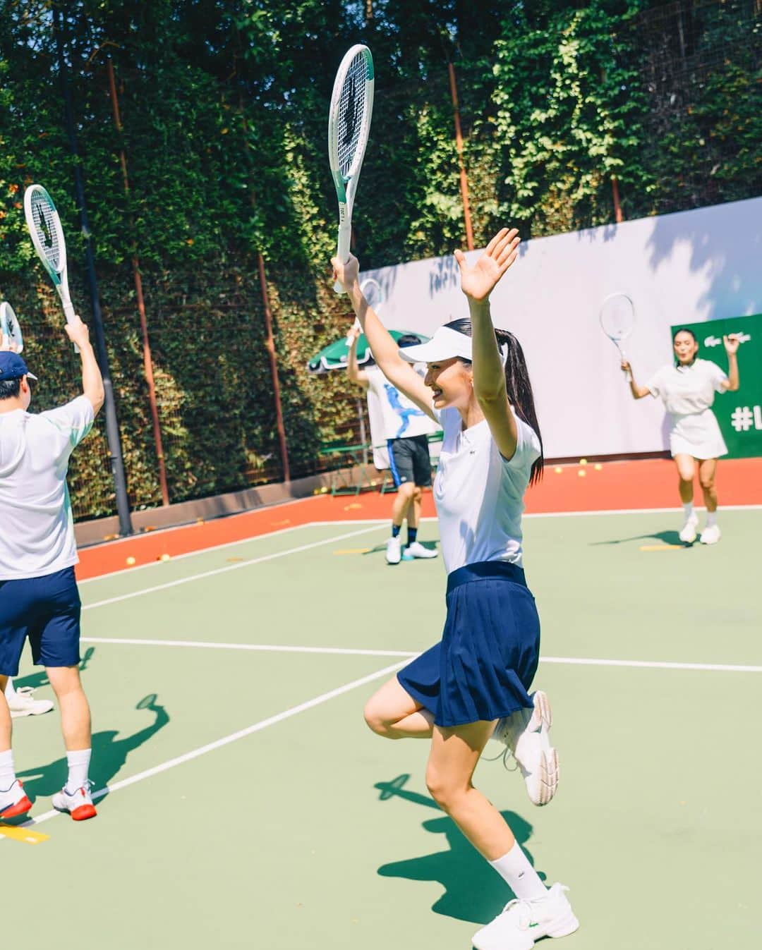 ラライン・シャーさんのインスタグラム写真 - (ラライン・シャーInstagram)「#LacosteCelebrates90  Too much fun at the @lacoste tennis clinic! Happy 90th 🤍  The iconic Lacoste continues to innovate and evolve staying true to its timeless nature. Where sport meets fashion. Forever team #Lacoste 🐊🤍🐊」10月17日 10時45分 - ralineshah