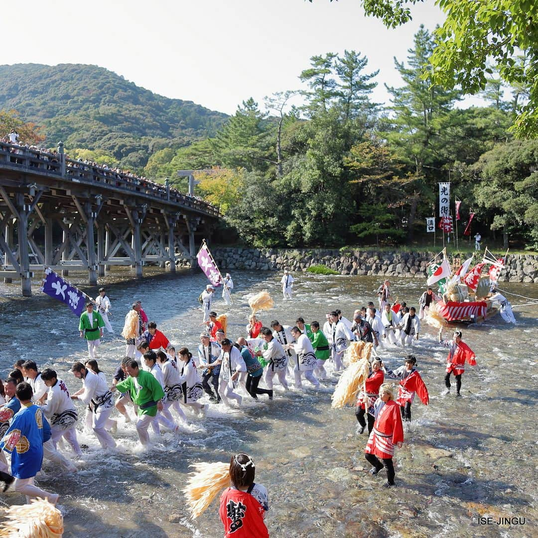 伊勢神宮さんのインスタグラム写真 - (伊勢神宮Instagram)「#伊勢神宮 #神宮 #神社 #心のふるさと #内宮 #神嘗祭 #初穂 #初穂曳 #川曳き #神領民 #isejingu #jingu #soul_of_japan #japan #jinja #shinto #naiku #rice」10月17日 11時09分 - isejingu.official