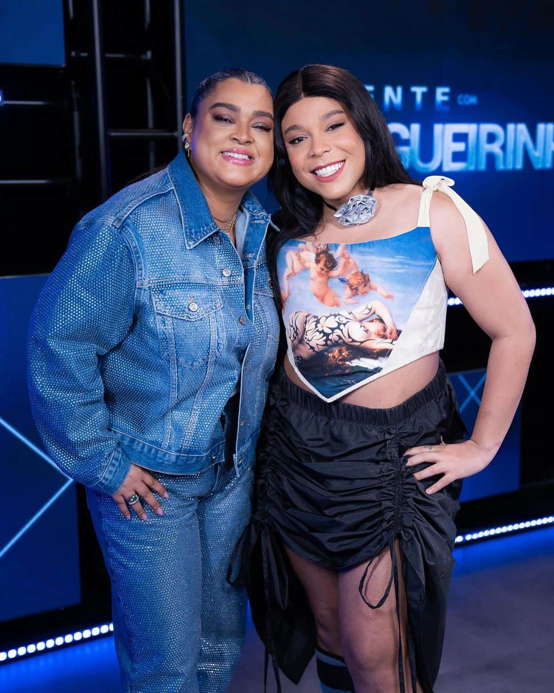 Preta Gilのインスタグラム：「Ela me arrancou risadas hoje @blogueirinha!   Amei a entrevista leve, descontraída e sem bordões!!! 😂 #DeFrenteComBlogueirinha  Fotos: @leoscardoso」
